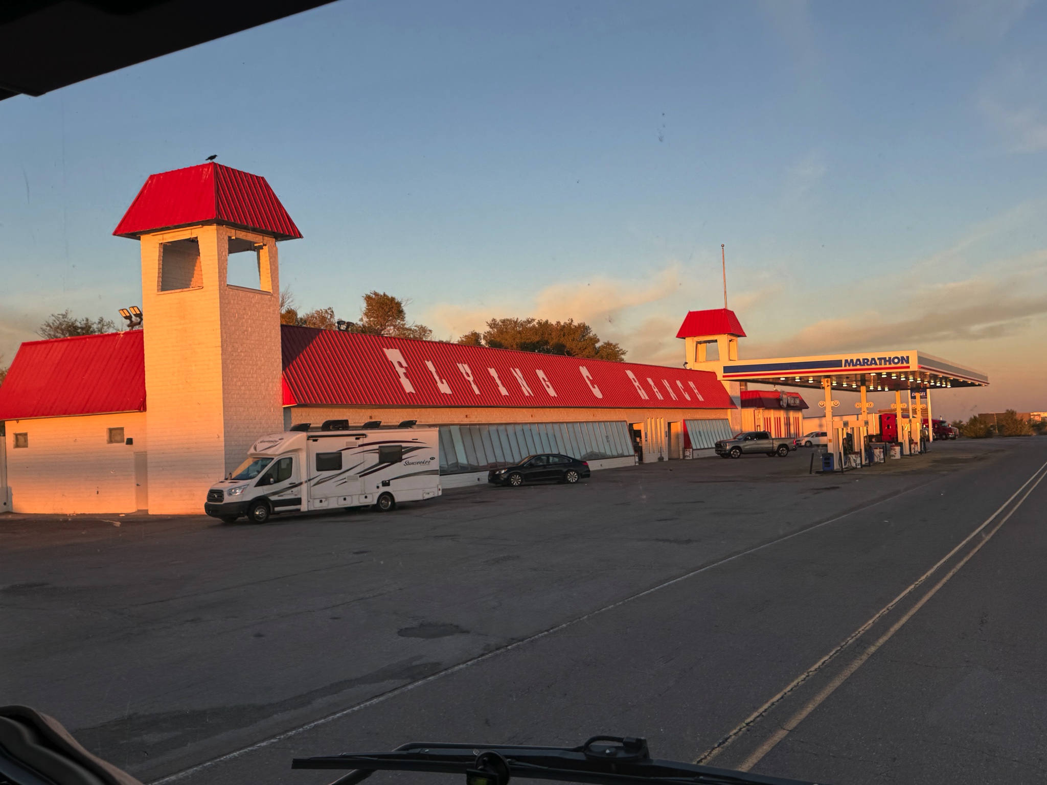 Travel from Moriarty to Tucumcari, New Mexico