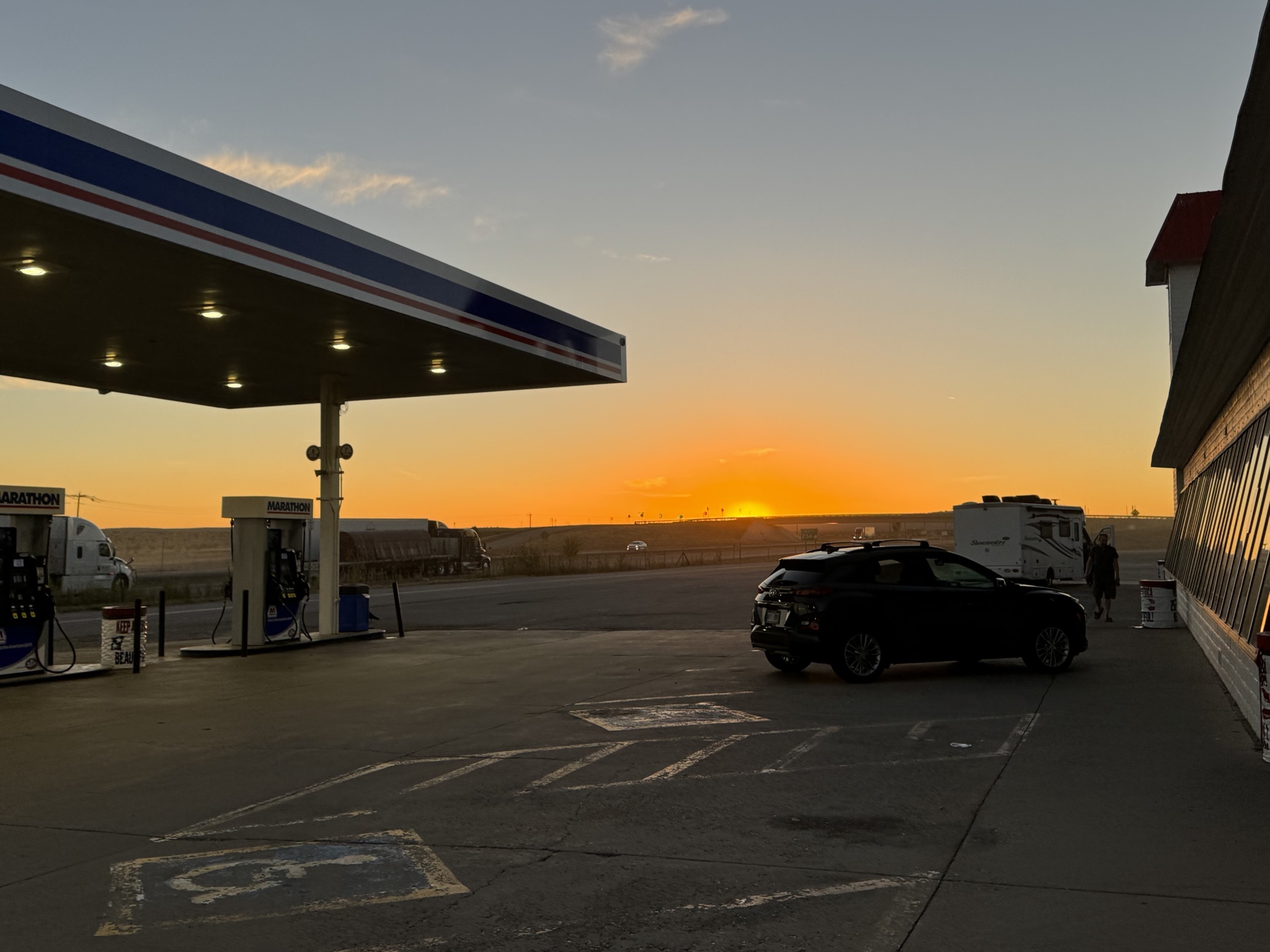 Travel from Moriarty to Tucumcari, New Mexico