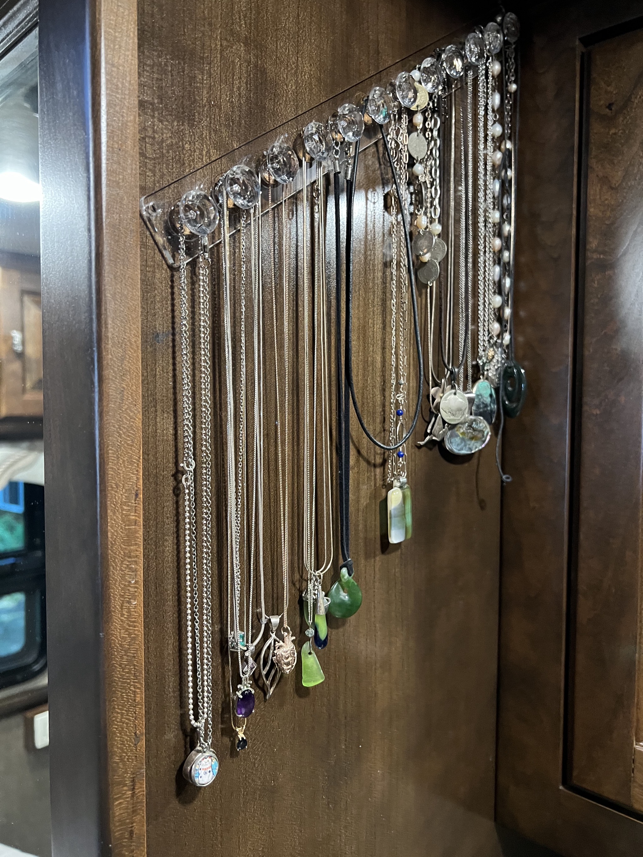 Necklace rack