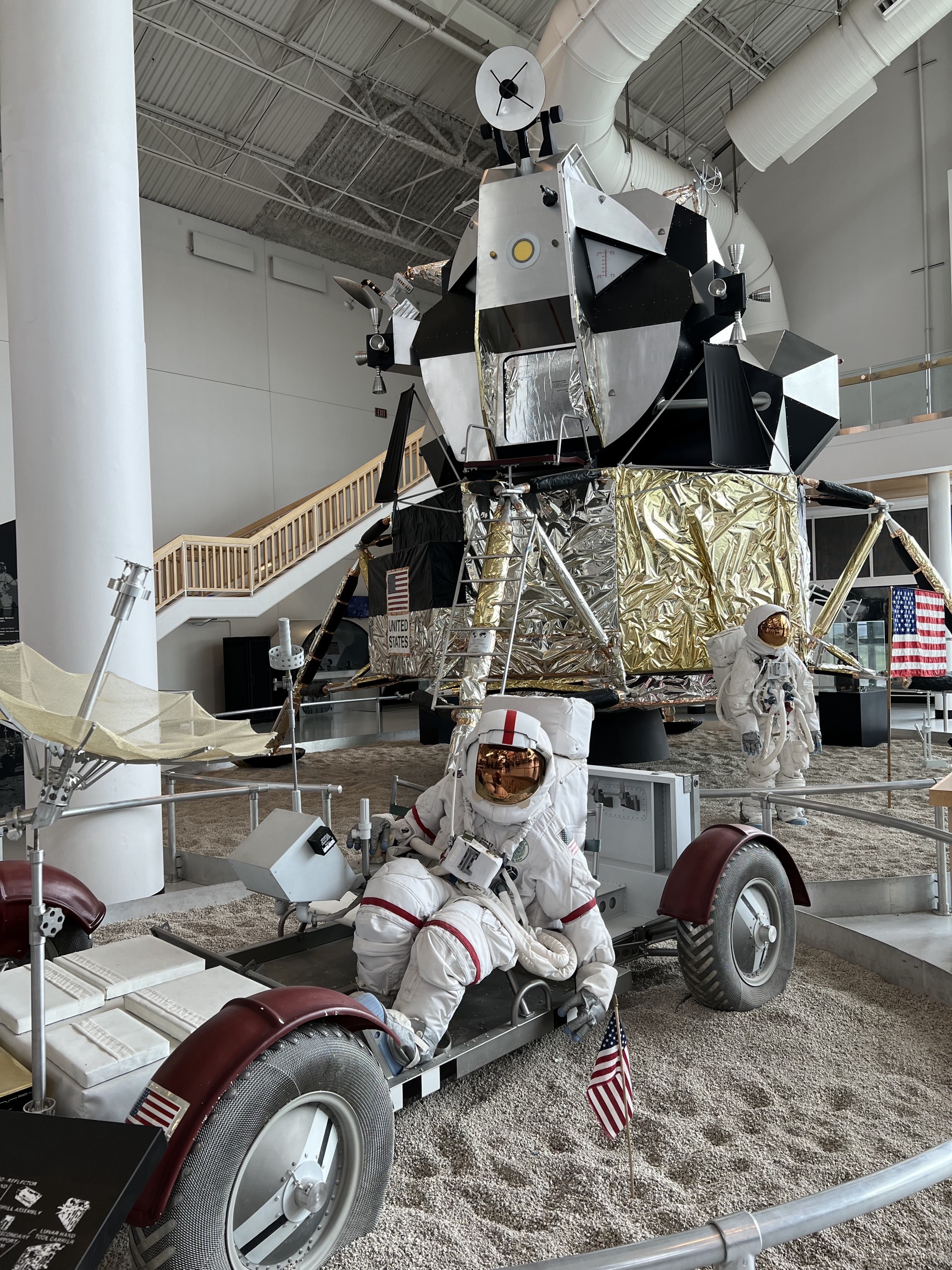 Moon buggy and lander