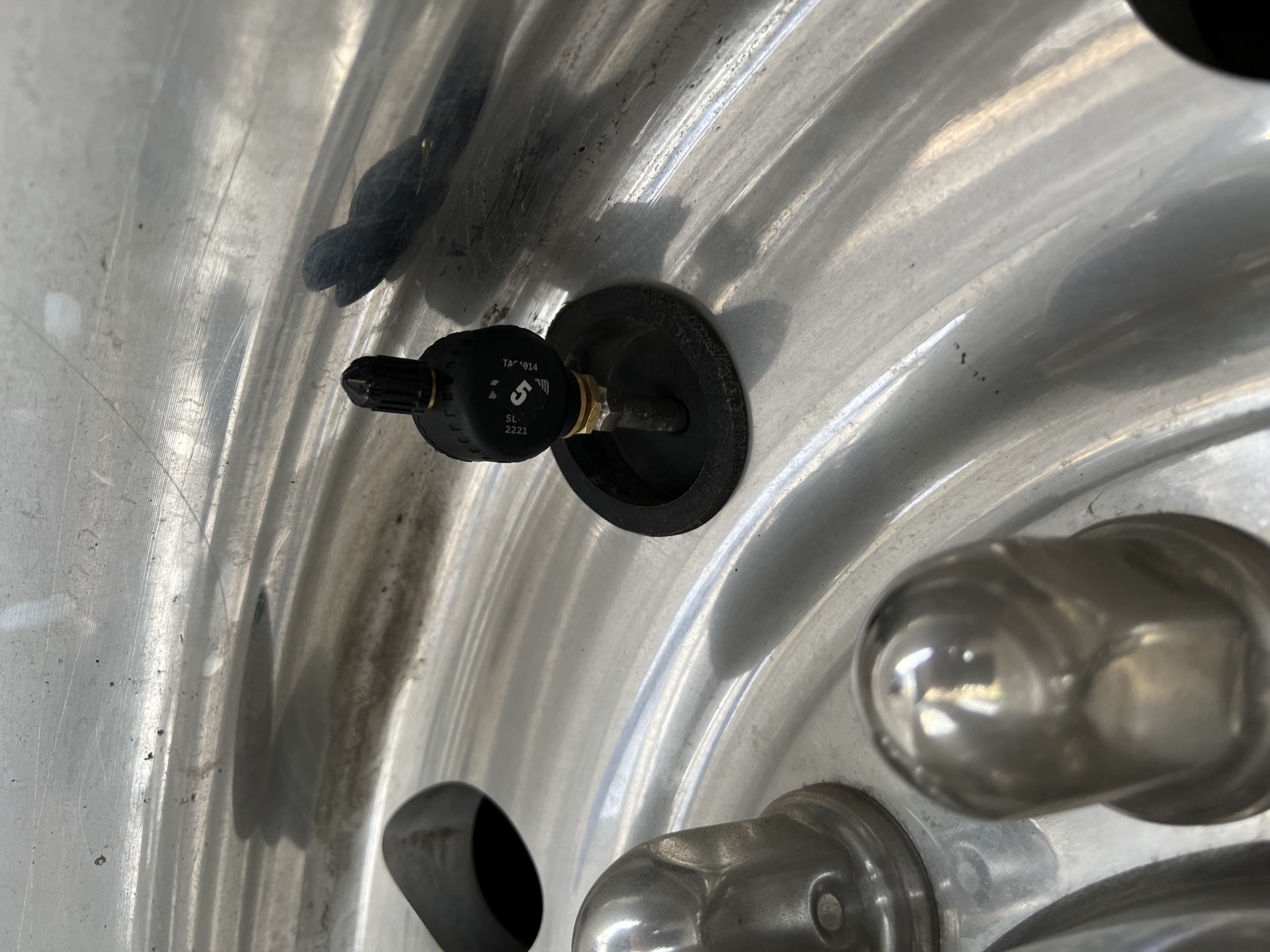Tire pressure sensor