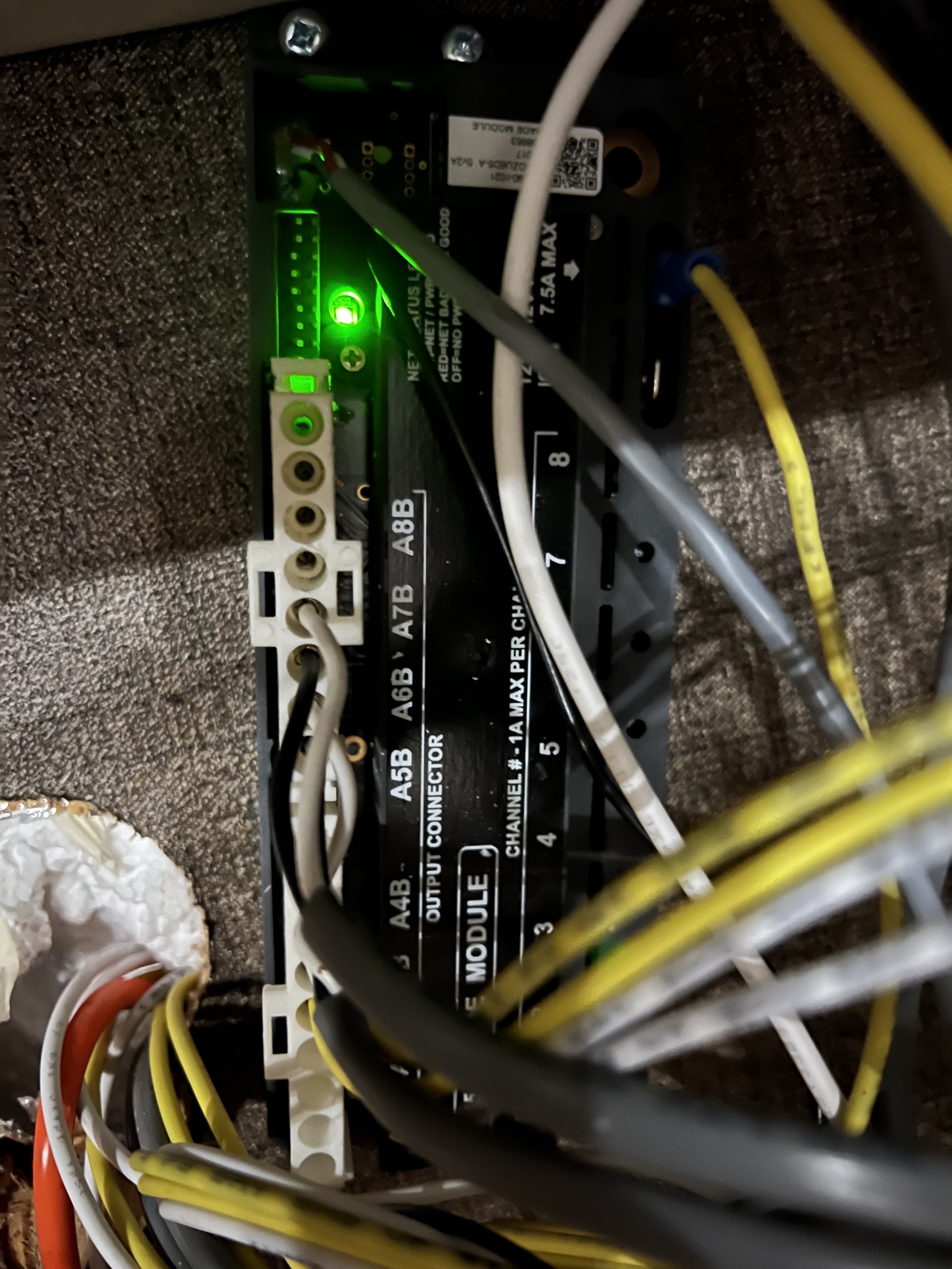Shade controller