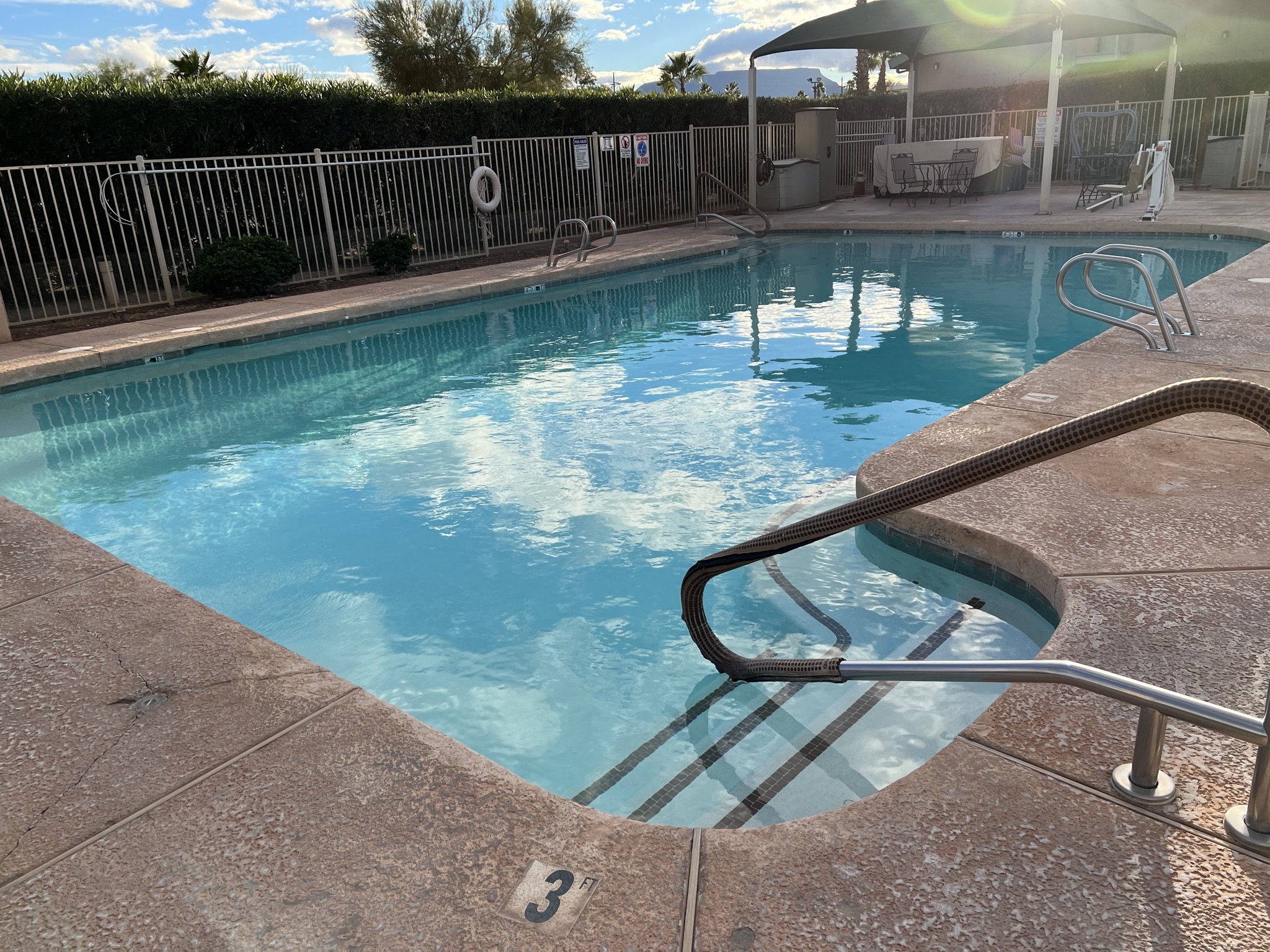 Swimming pool