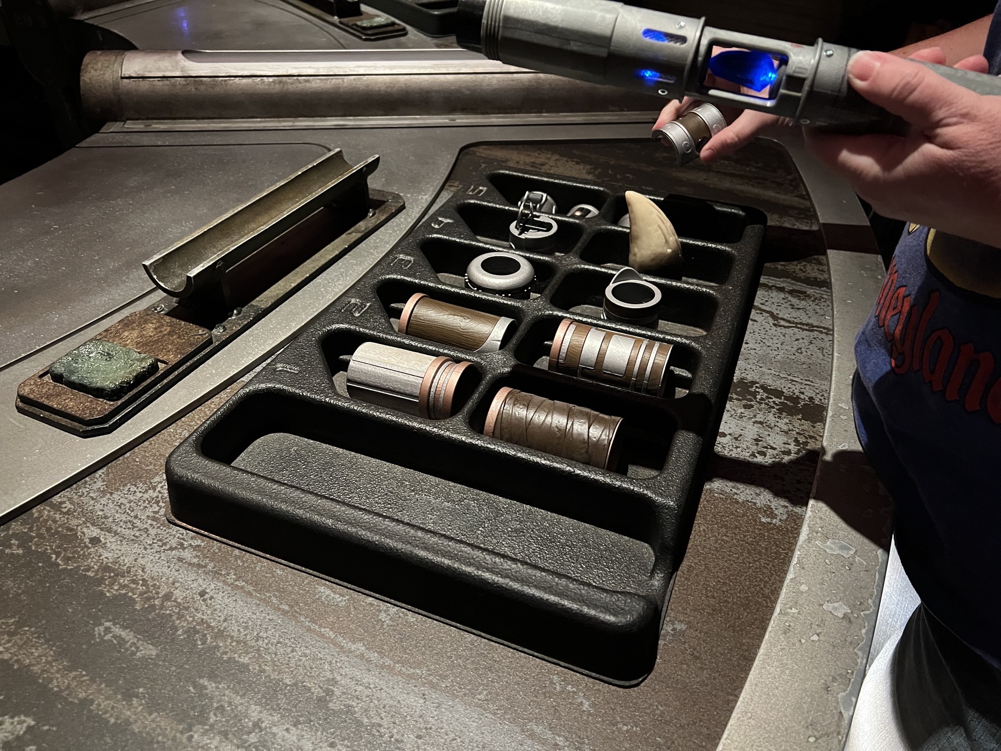 Savi's Workshop handbuilt lightsabers