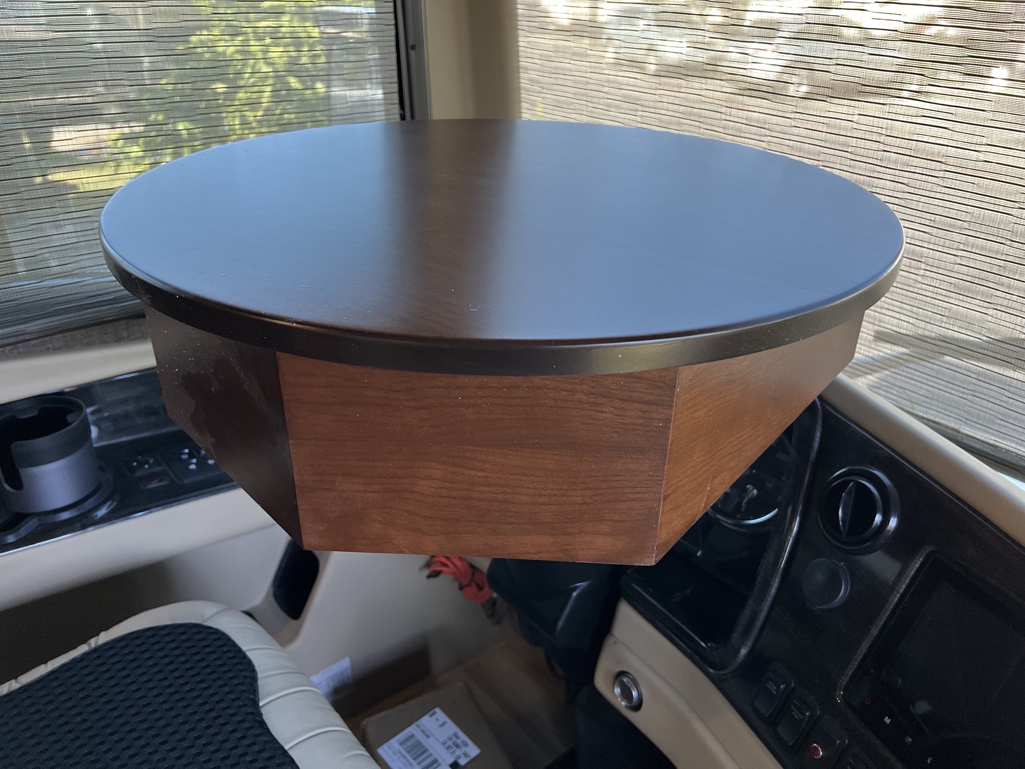Steering wheel table