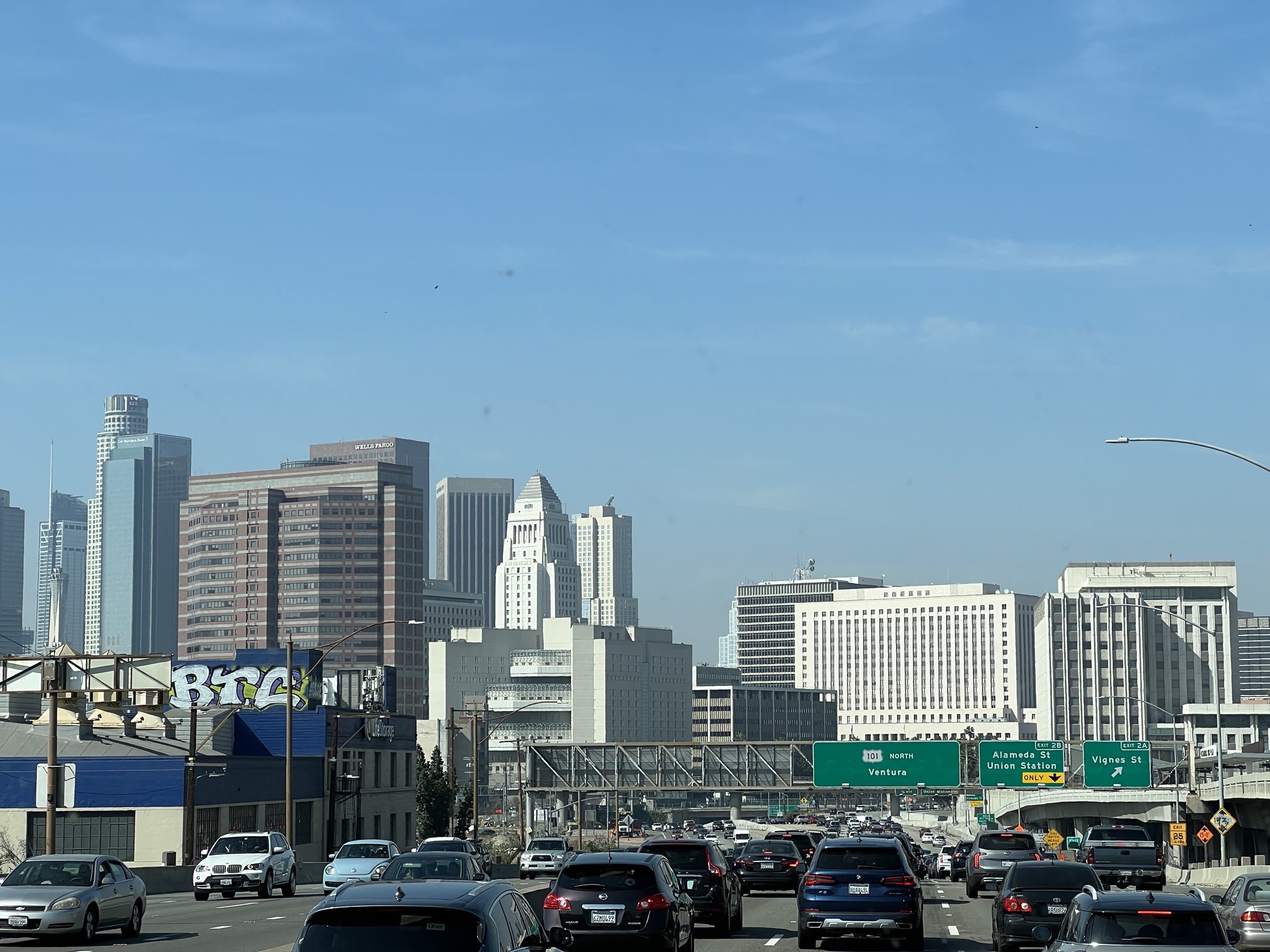 LA