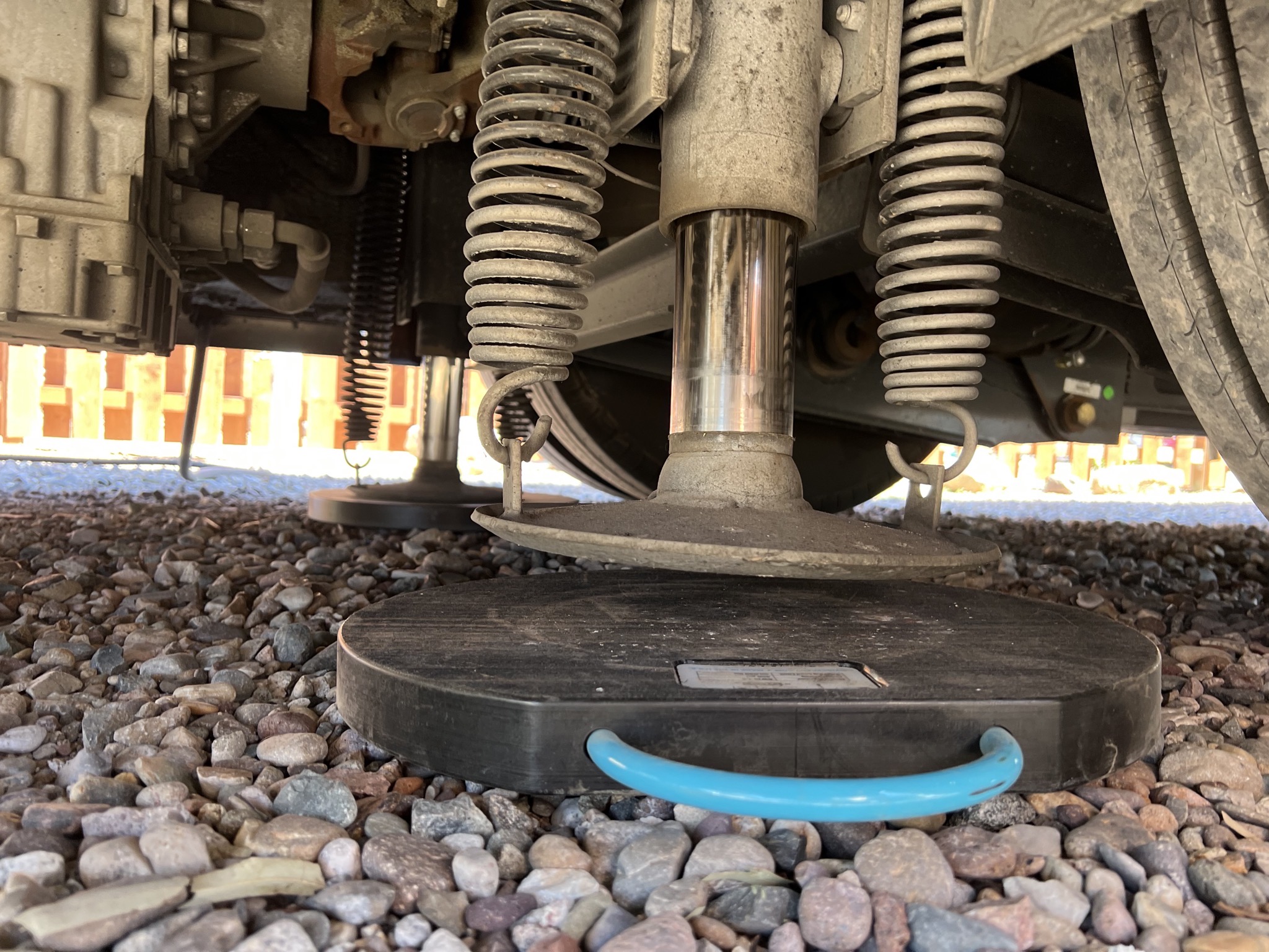 Putting down jacks