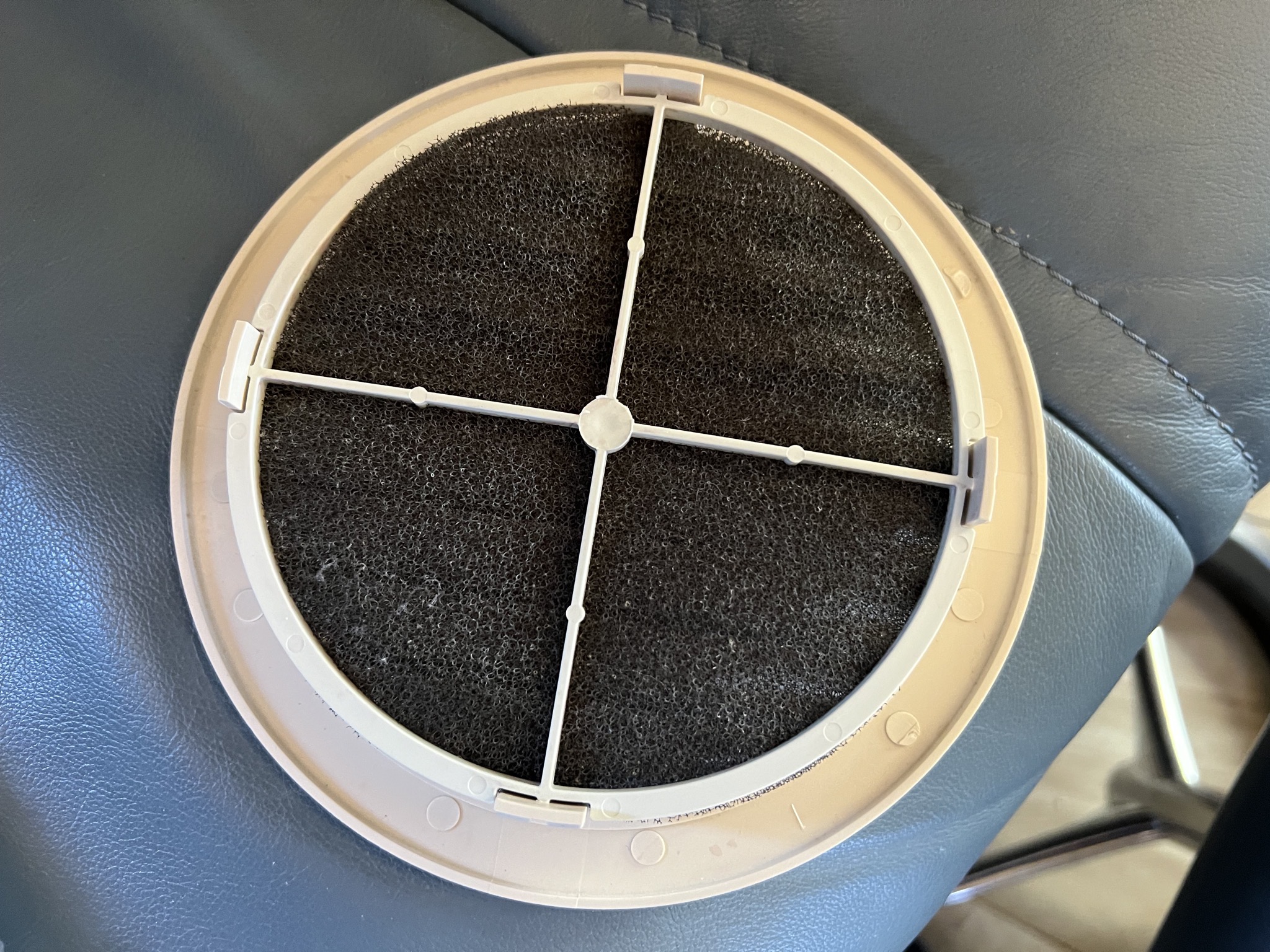 Ceiling vent