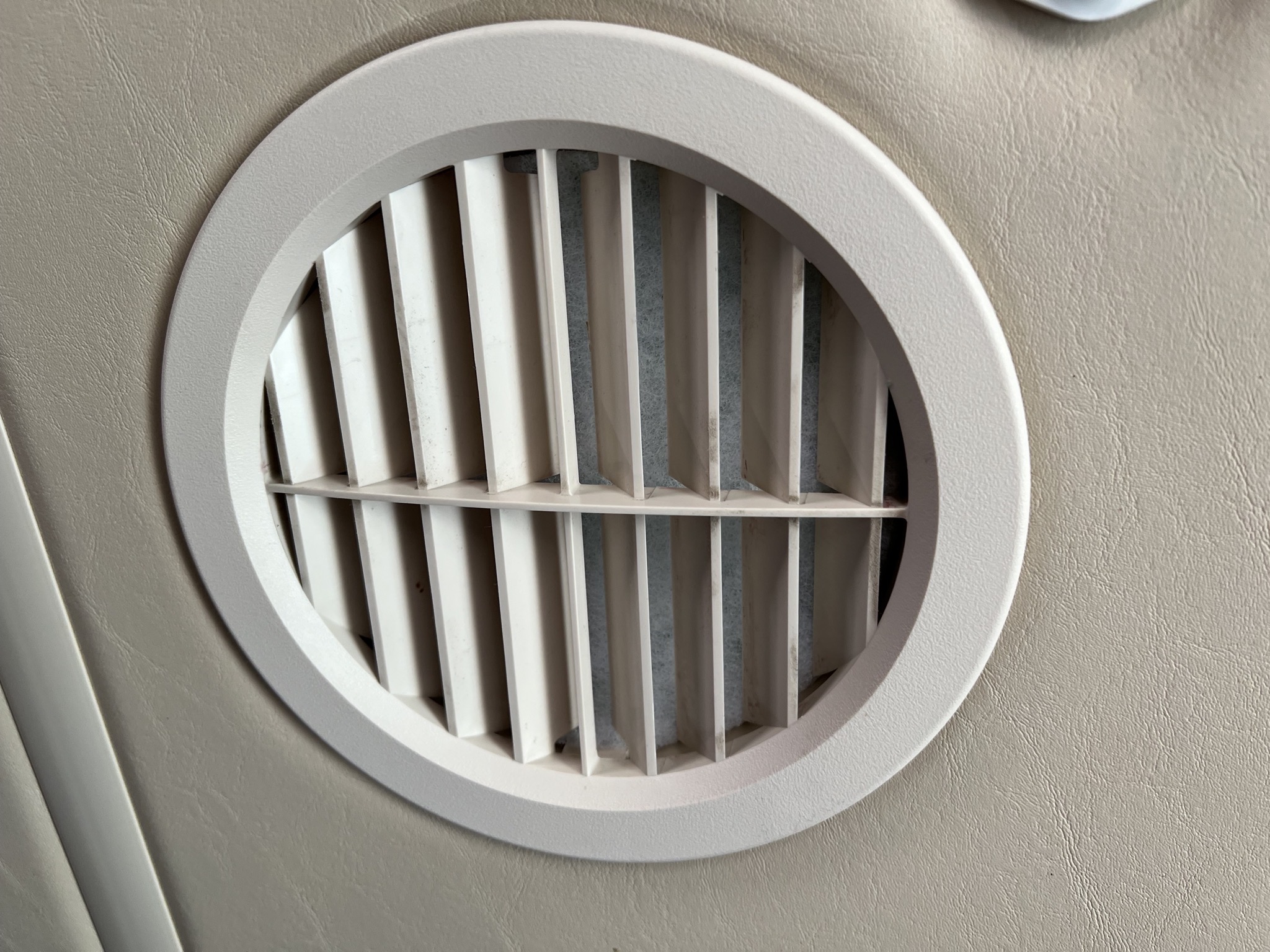 Ceiling vent
