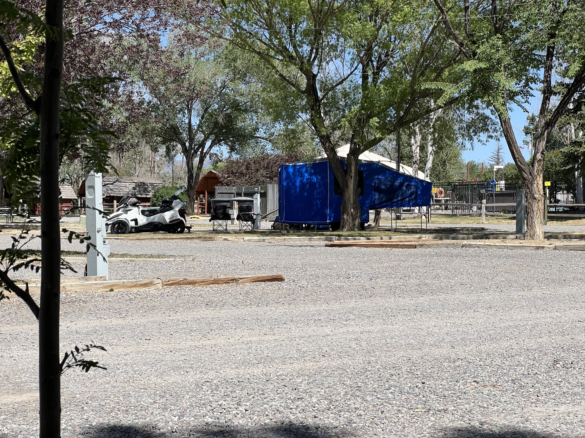 Spyder motorcycle with tent