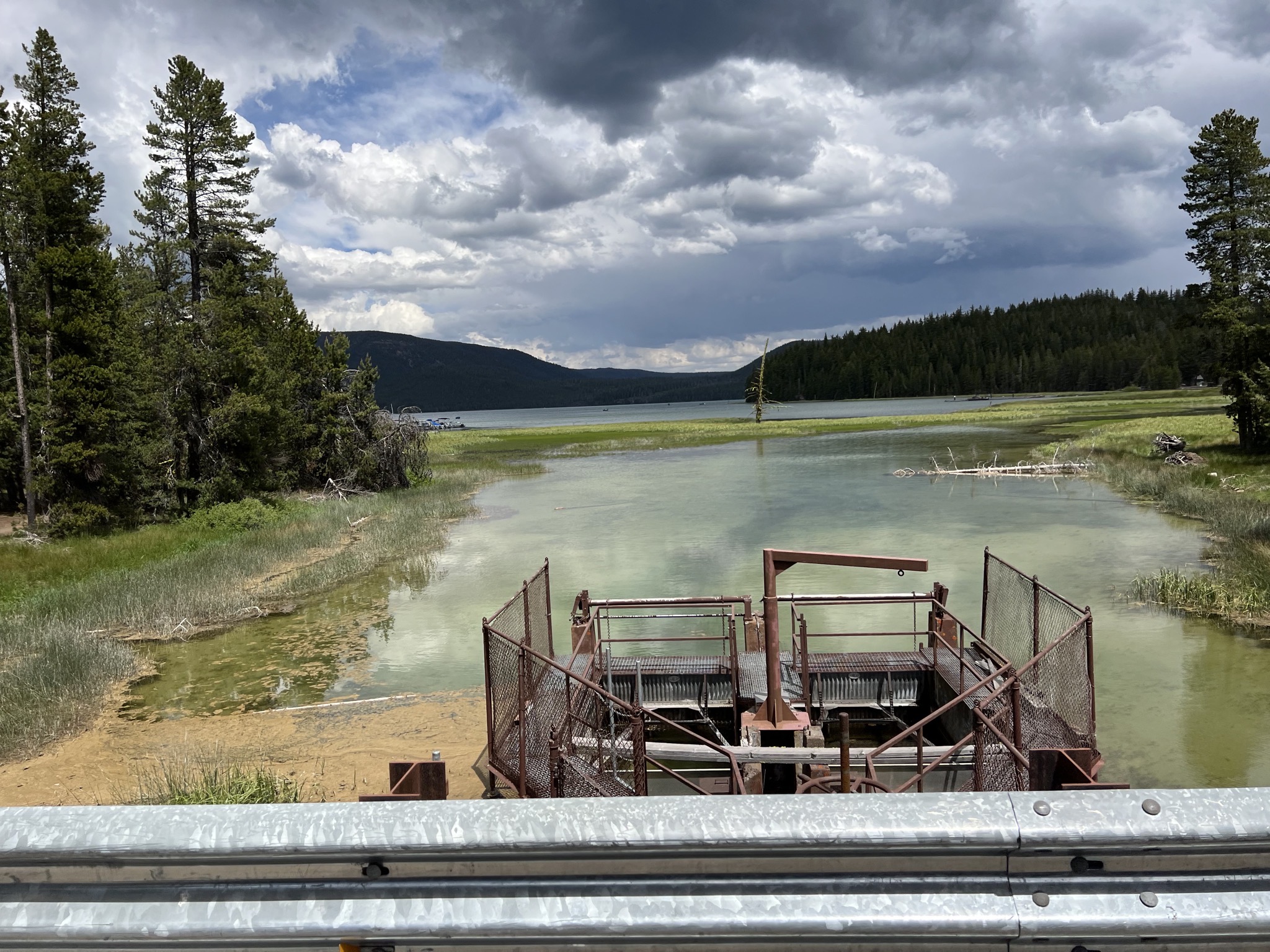Paulina lake