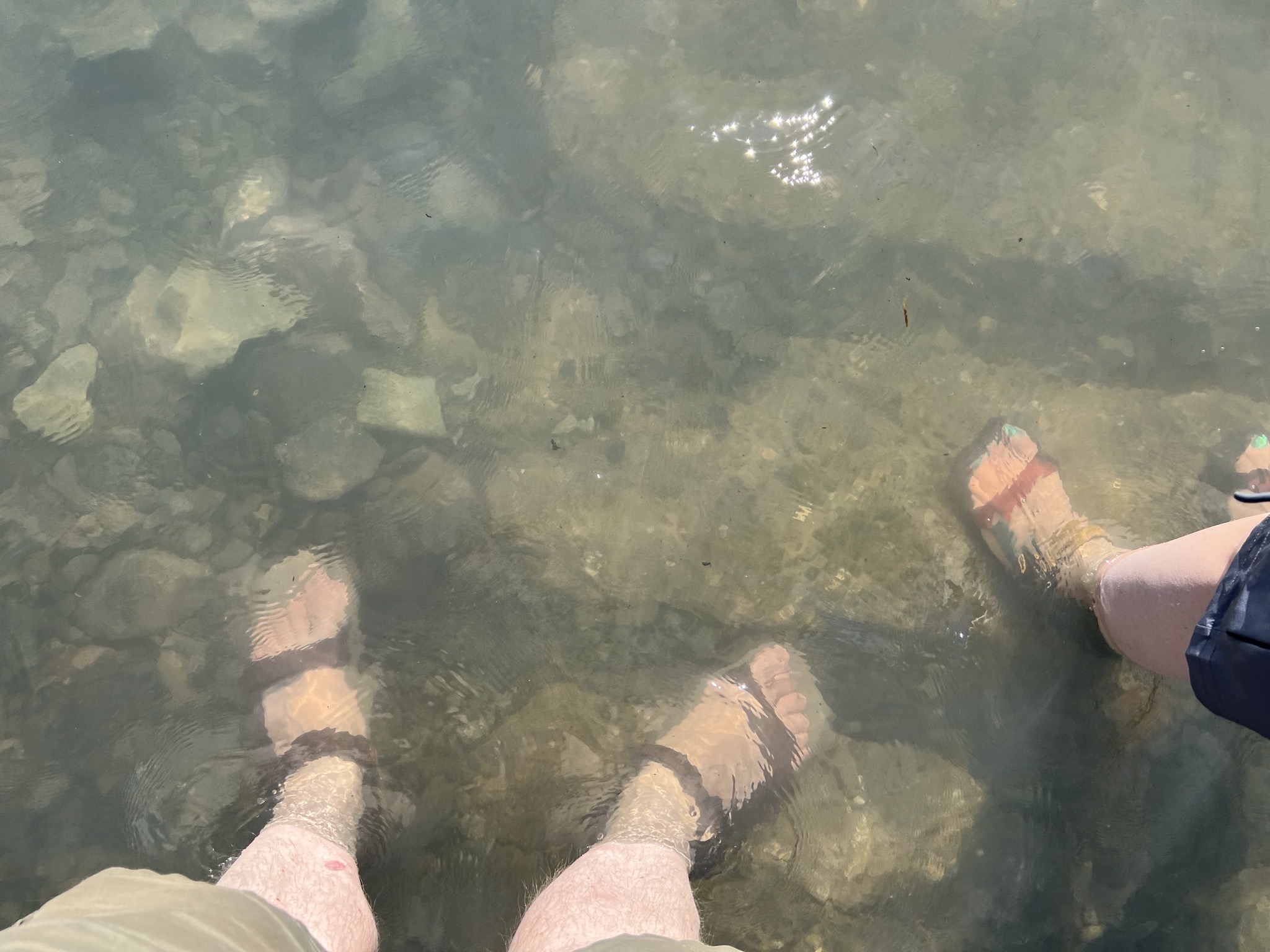 Cooling feet