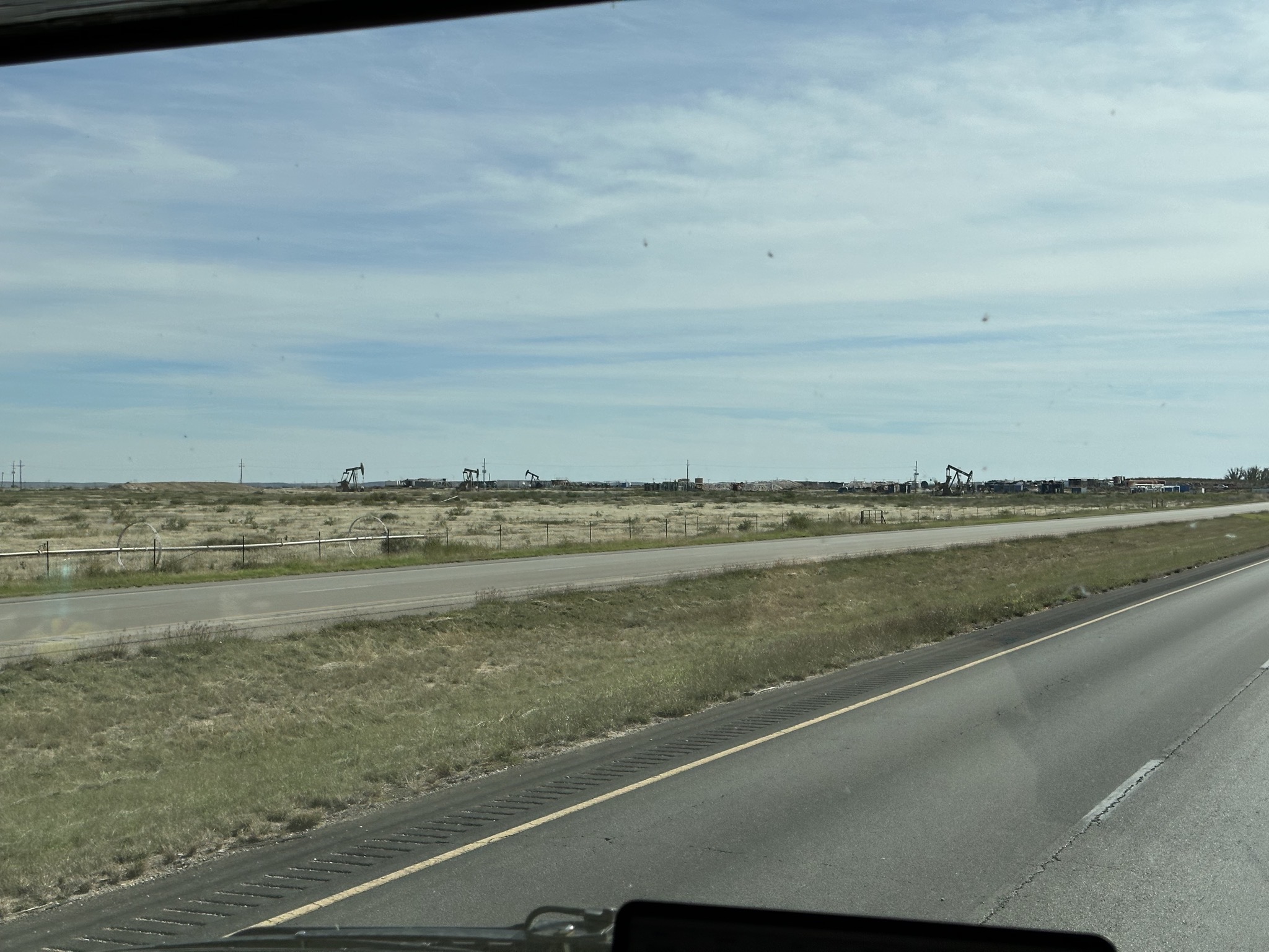Oil pump jacks