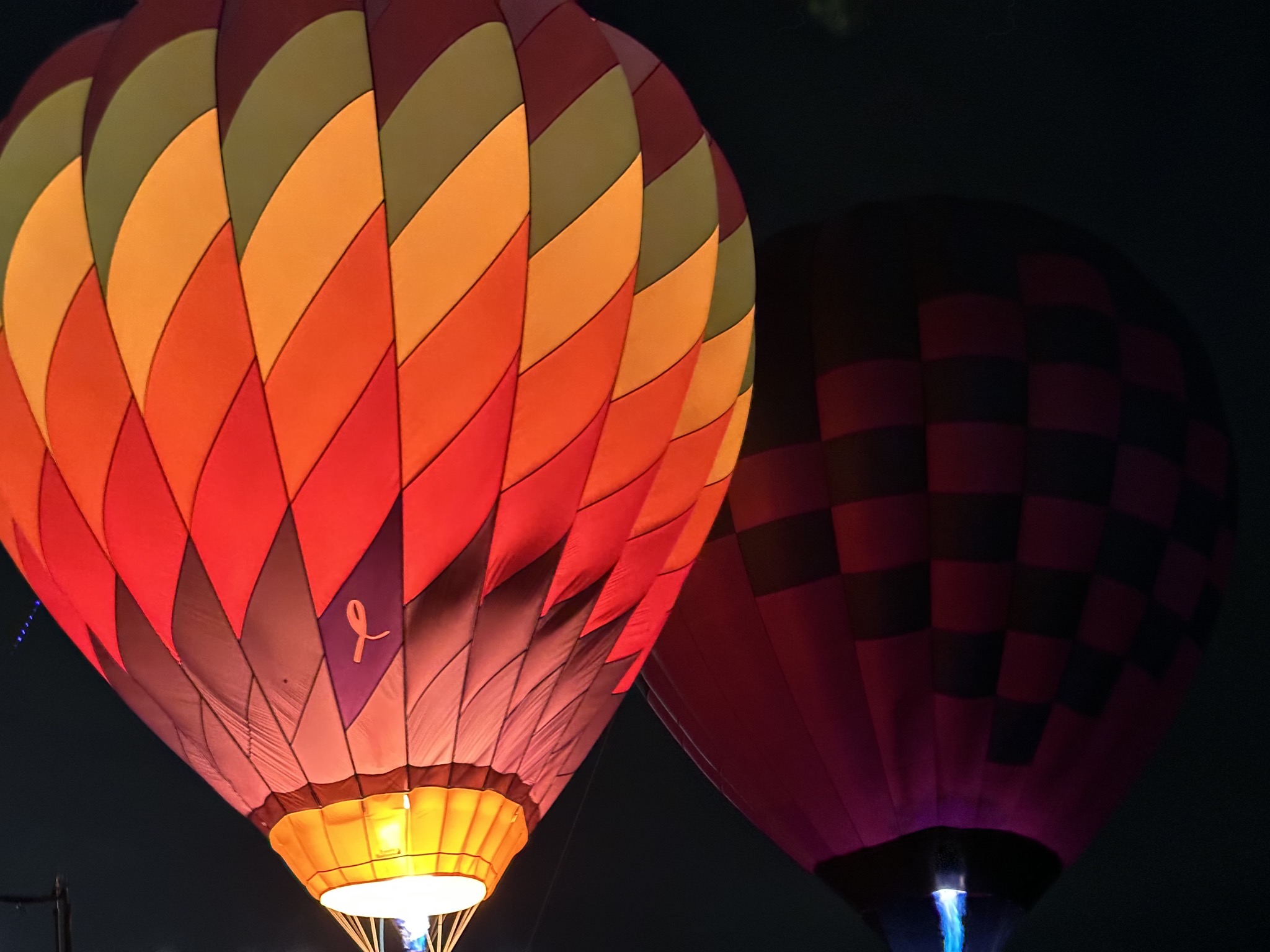 Balloon glows