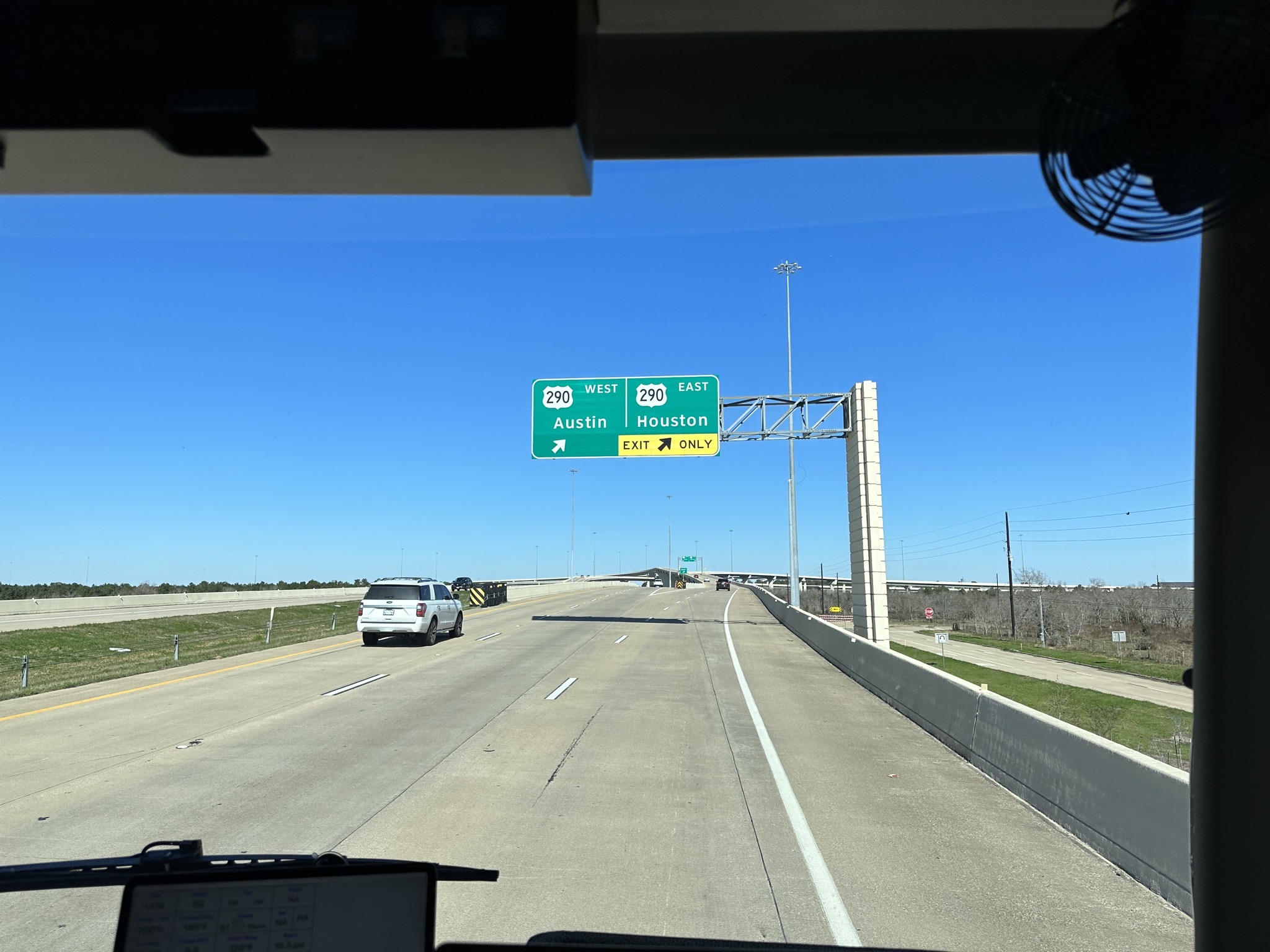 Exit to 290