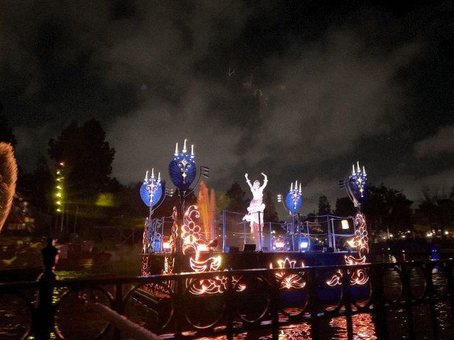 Fantasmic! show