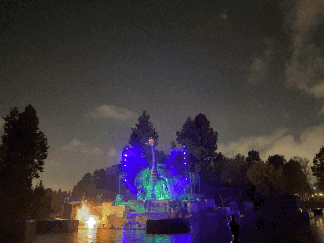 Fantasmic! show
