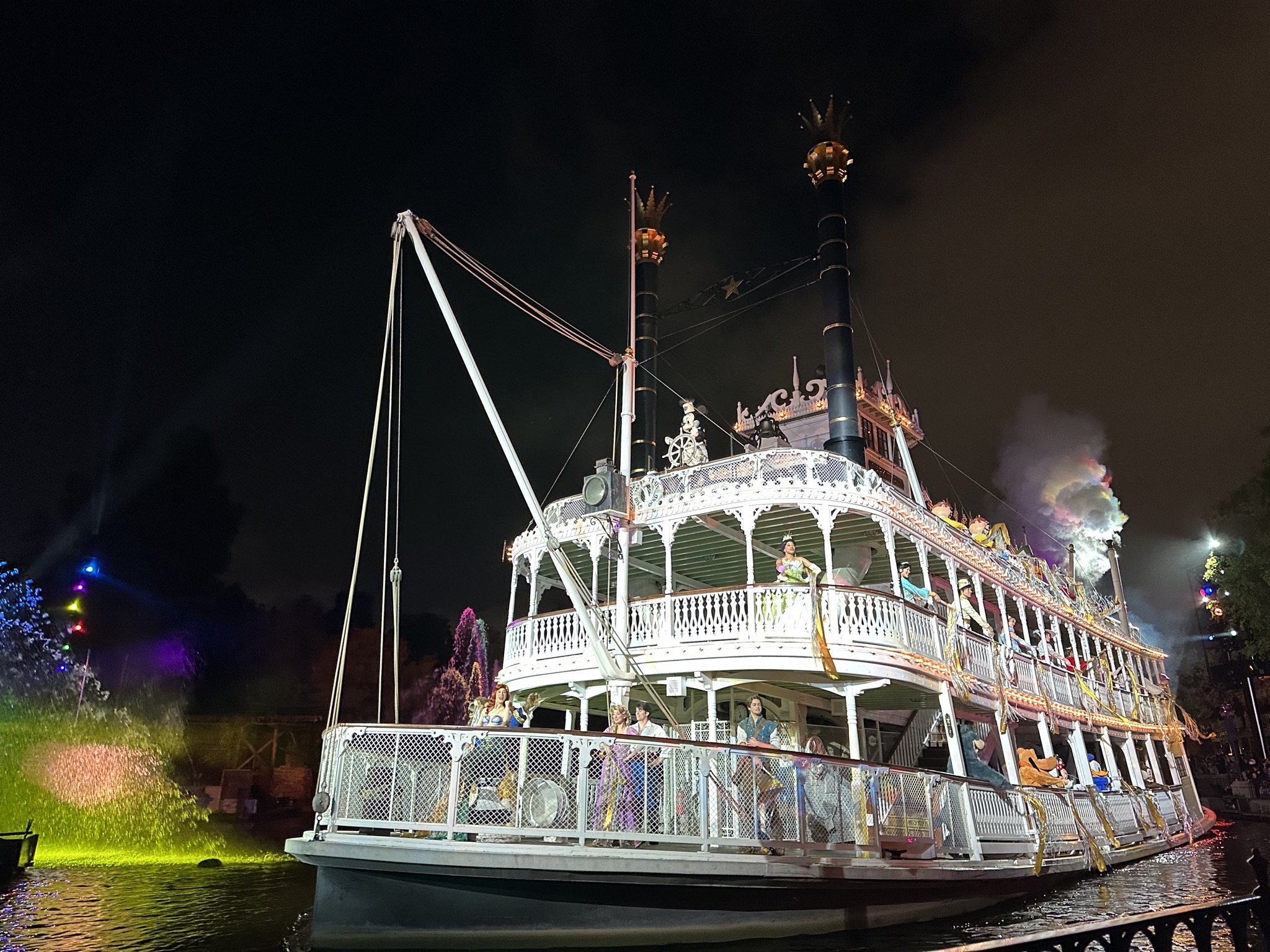 Fantasmic! show