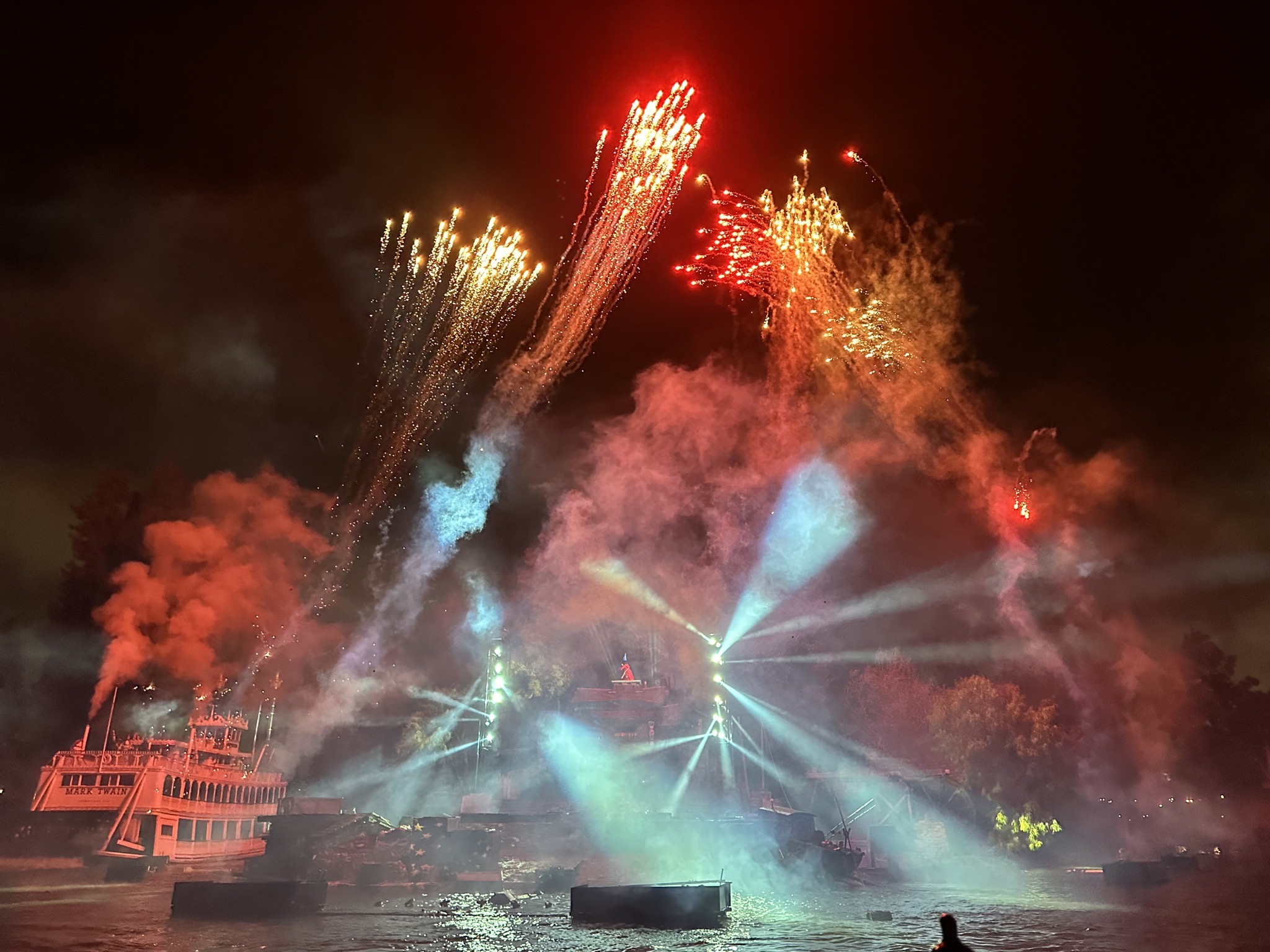 Fantasmic! show