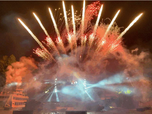 Fantasmic! show