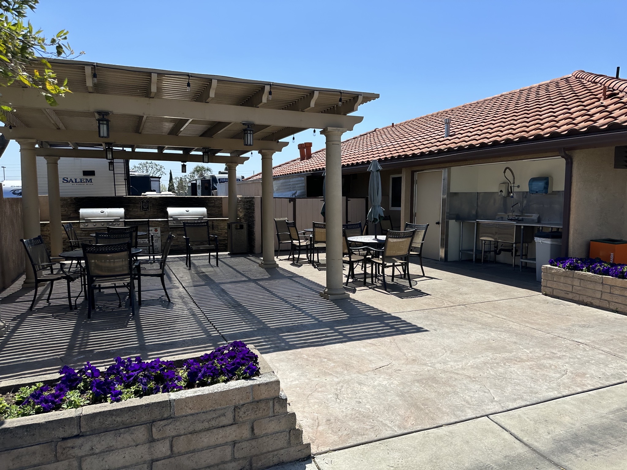 Outdoor kitchen