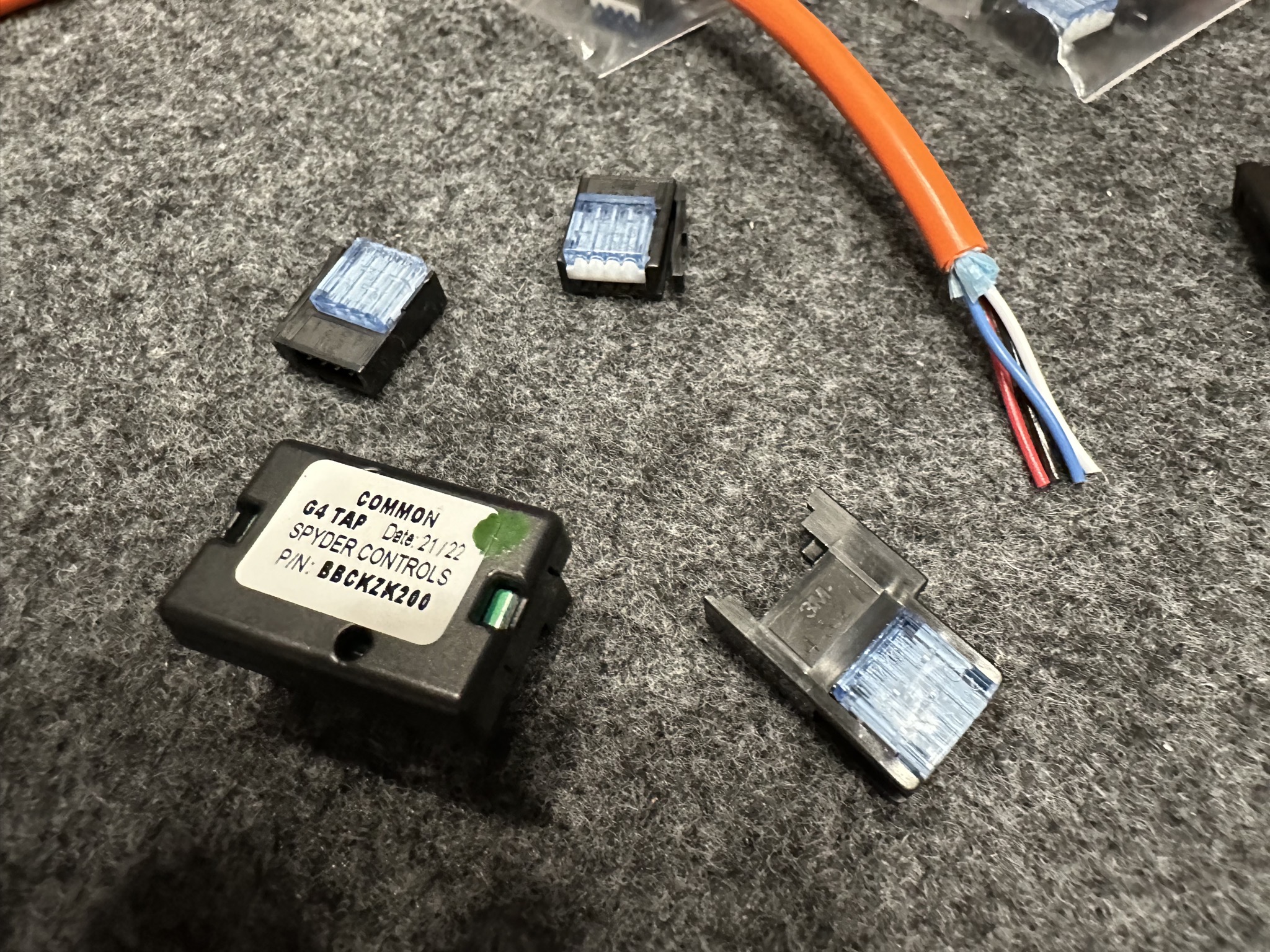 G4 tap and connectors