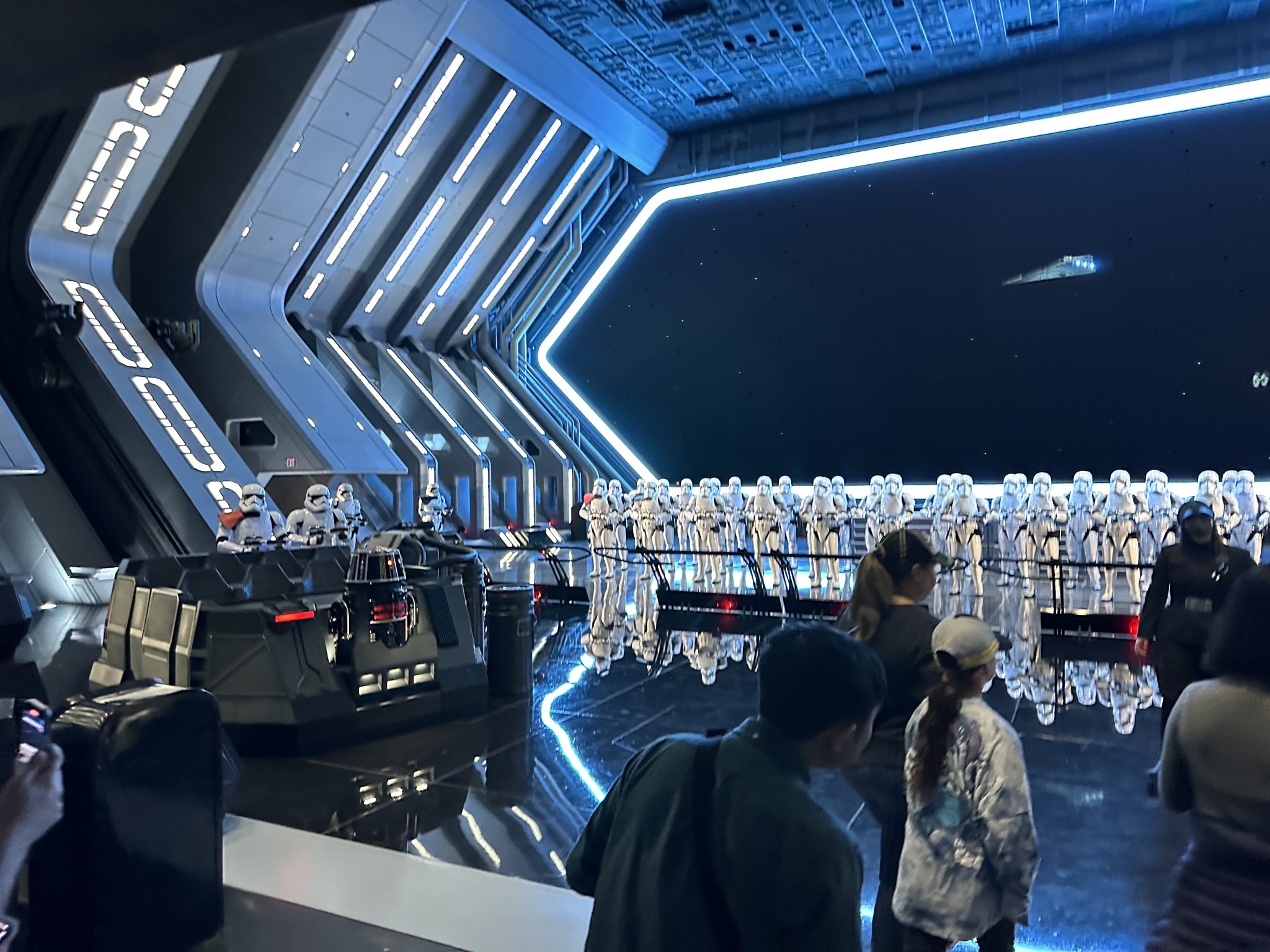 Rise of the Resistance ride