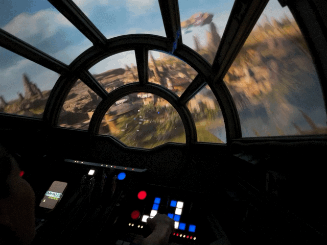 Millennium Falcon: Smugglers Run ride