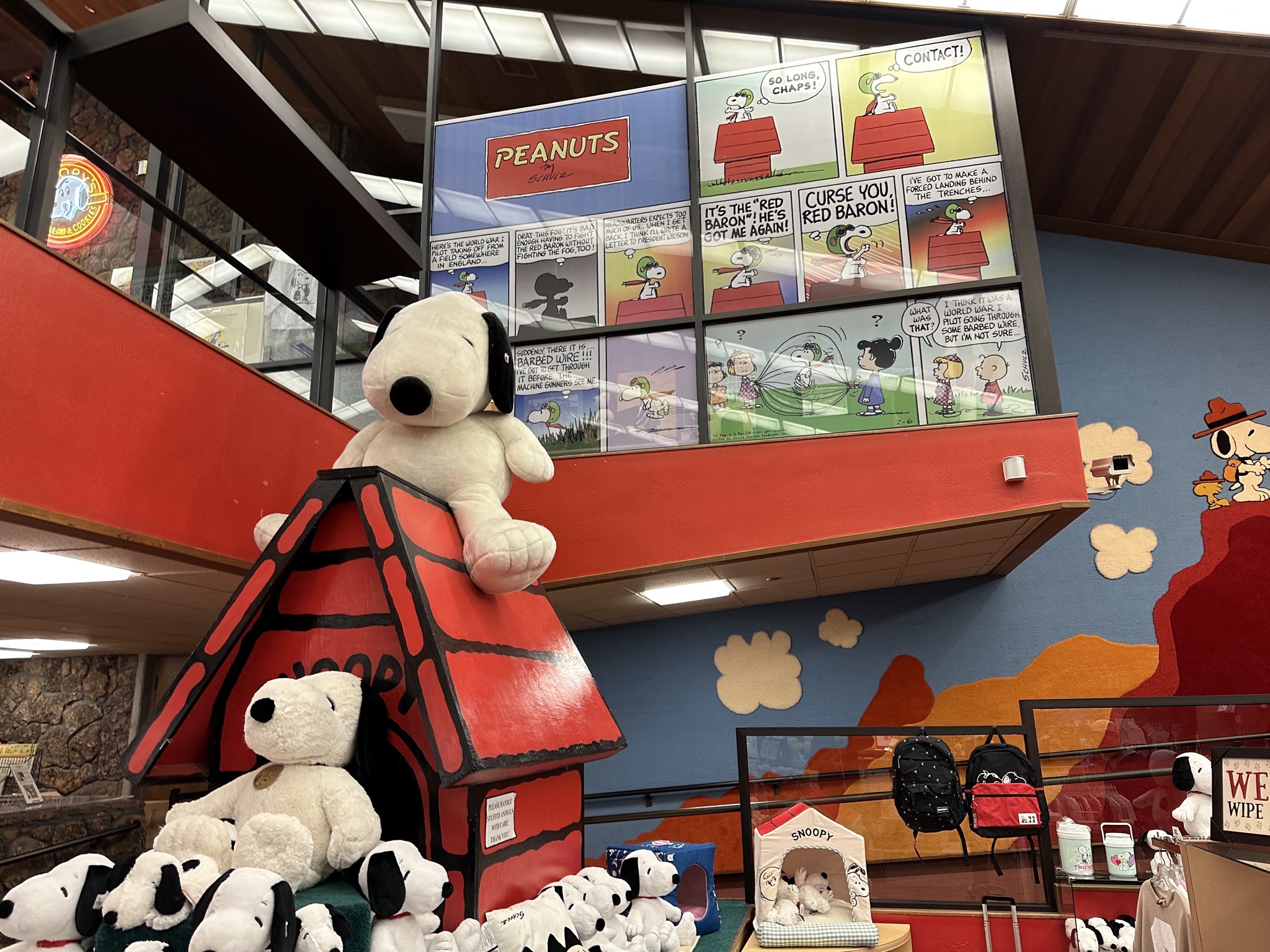 Snoopy’s Gallery and Gift Shop