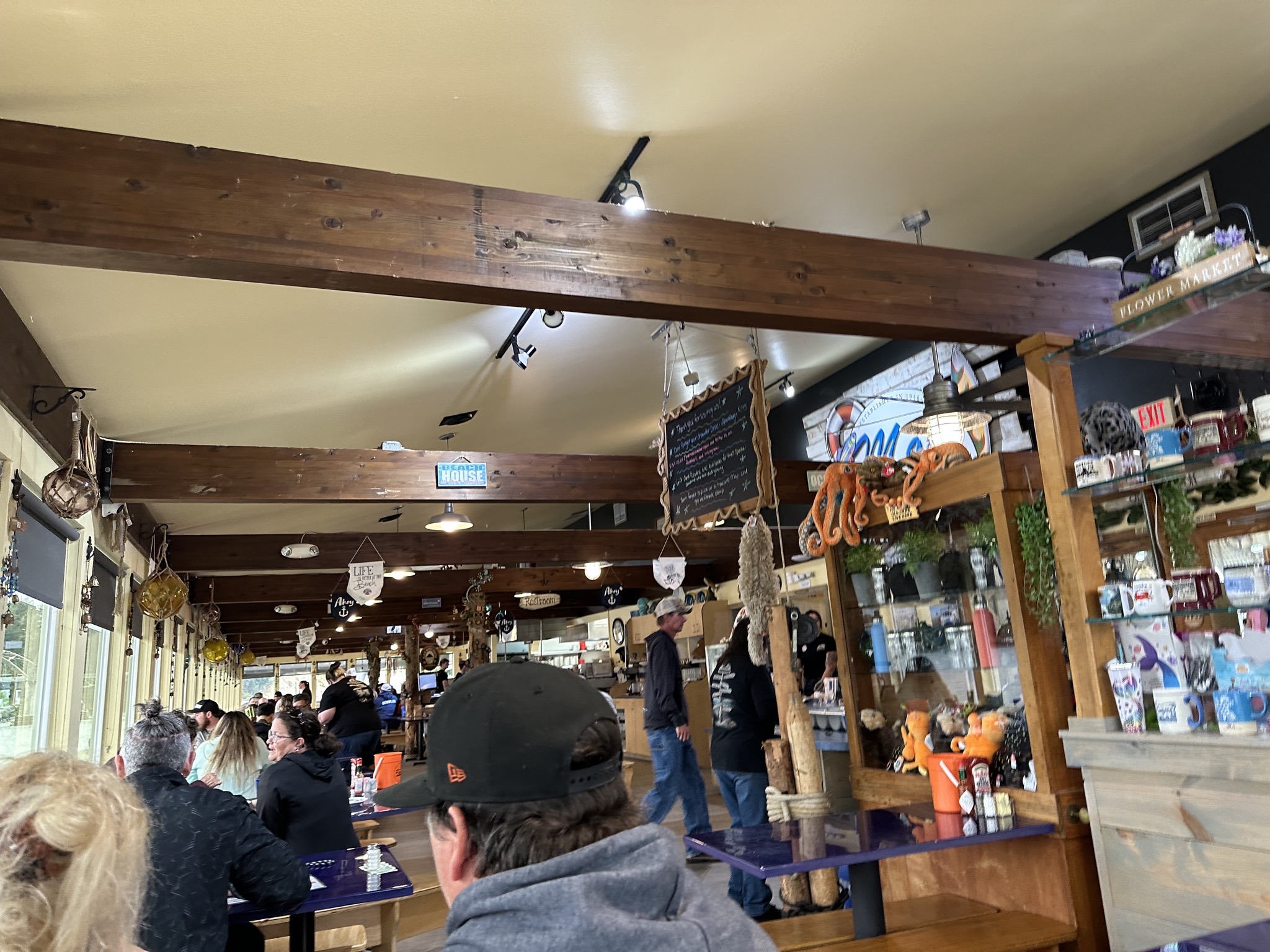 Mo's in Florence, Oregon