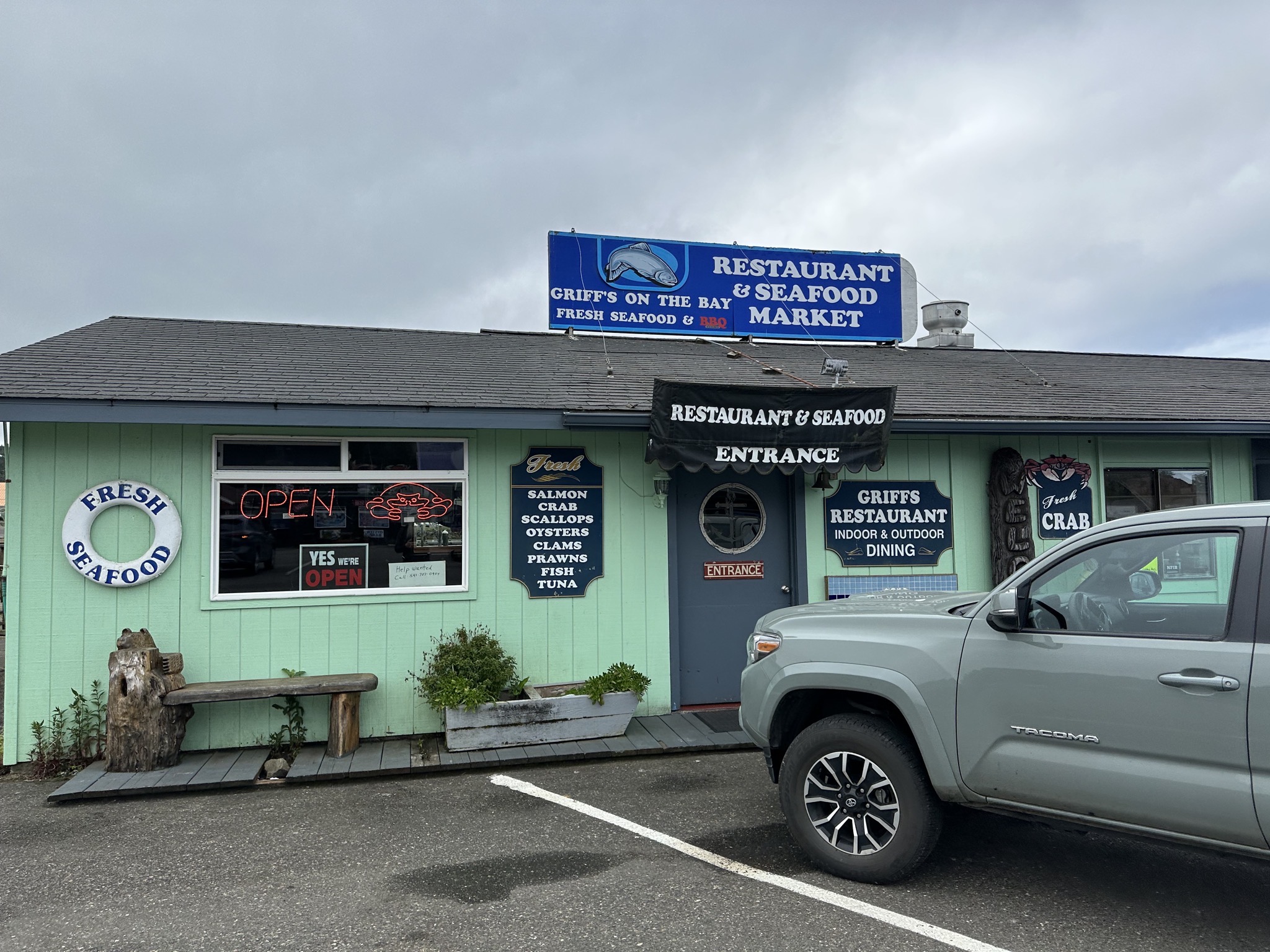 Griff's on the Bay, Reedsport, Oregon