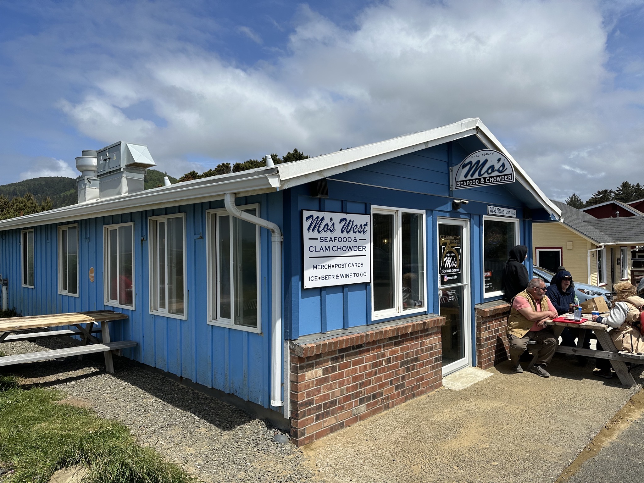 Mo's in Otter Rock, Oregon