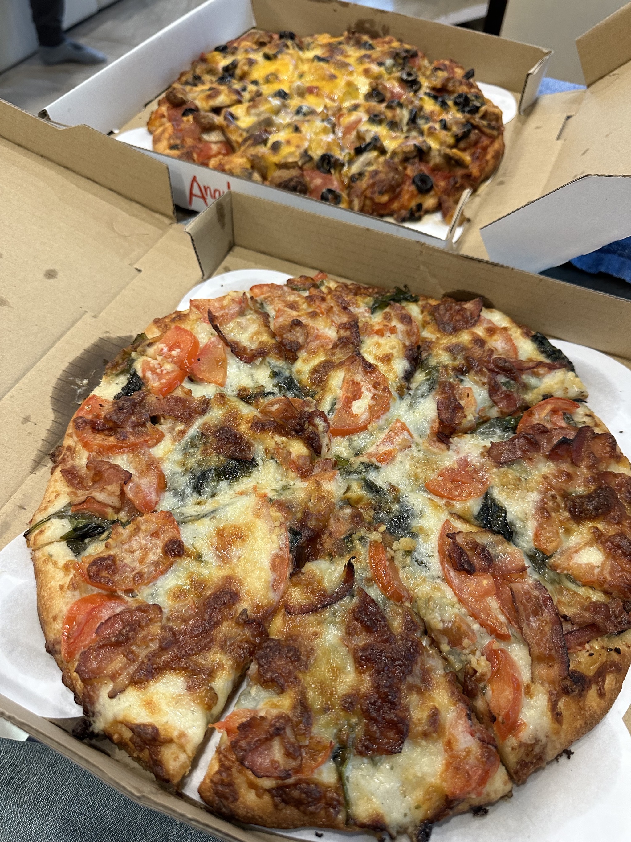 Angelina's Pizza delivery