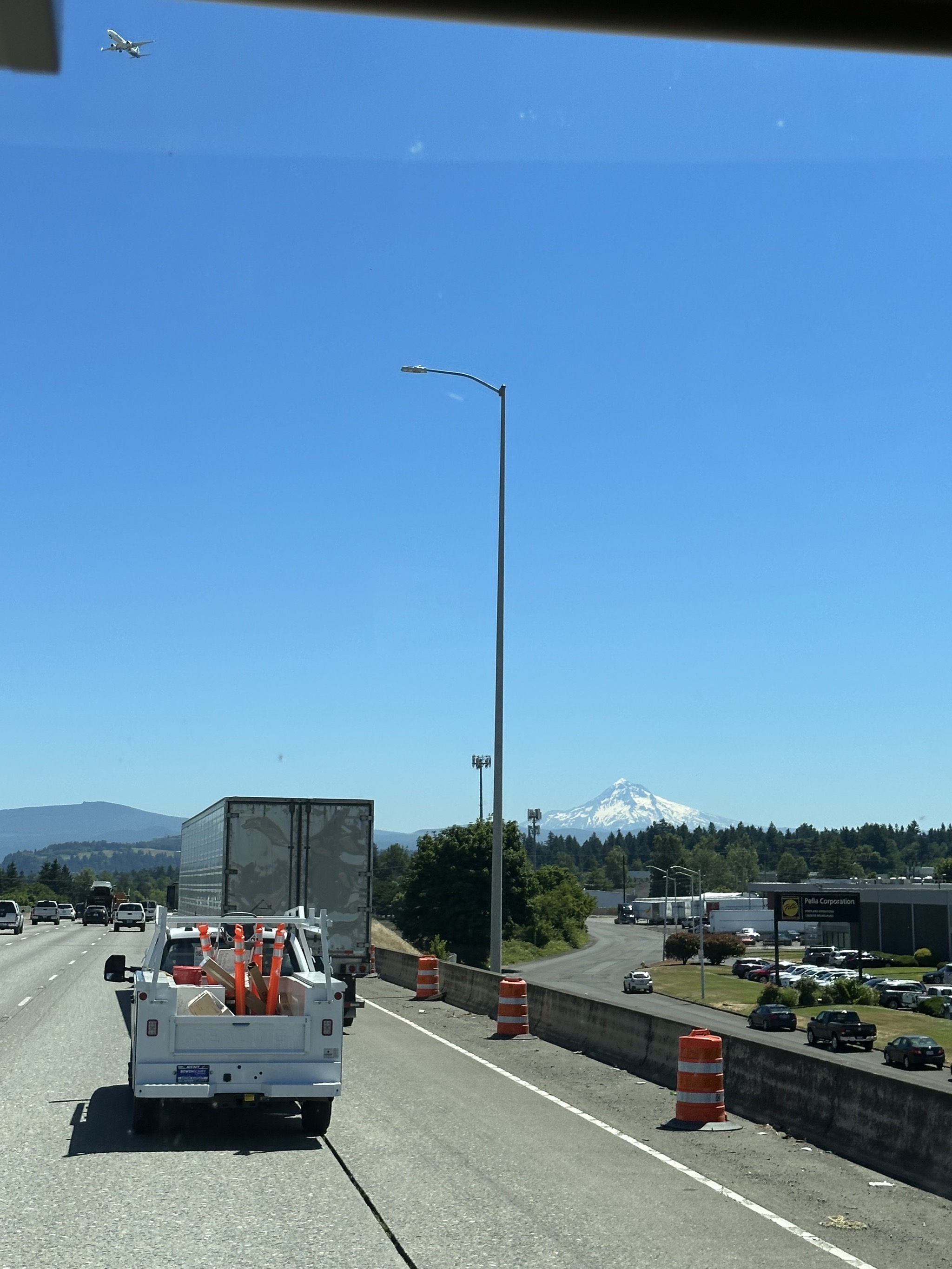 Plane and Mt Hood