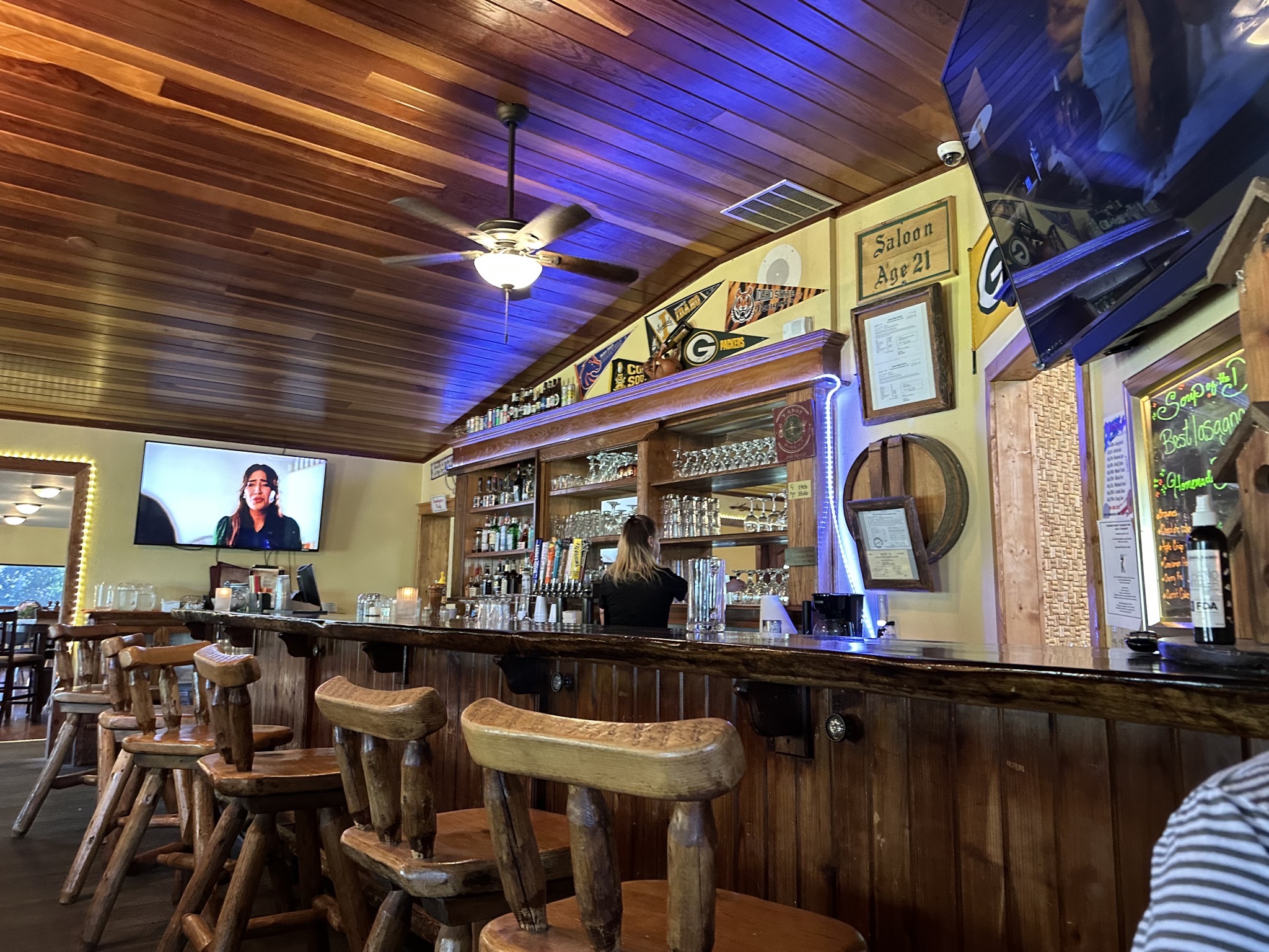 Y Knot Winery