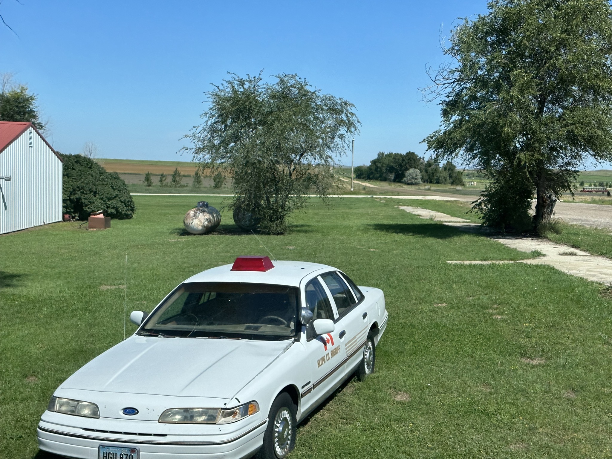 Cop car in Amidon