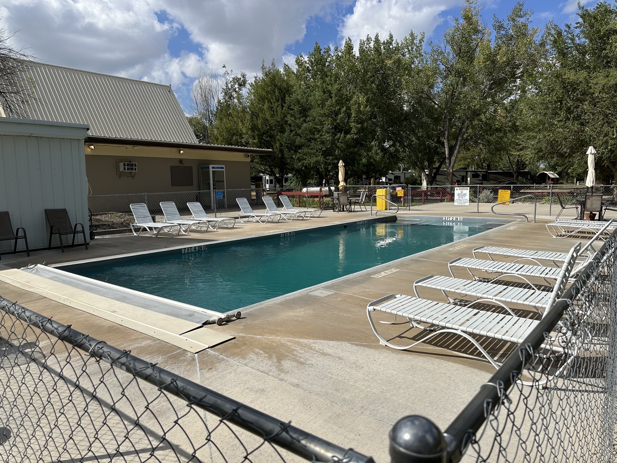 Swmming pool