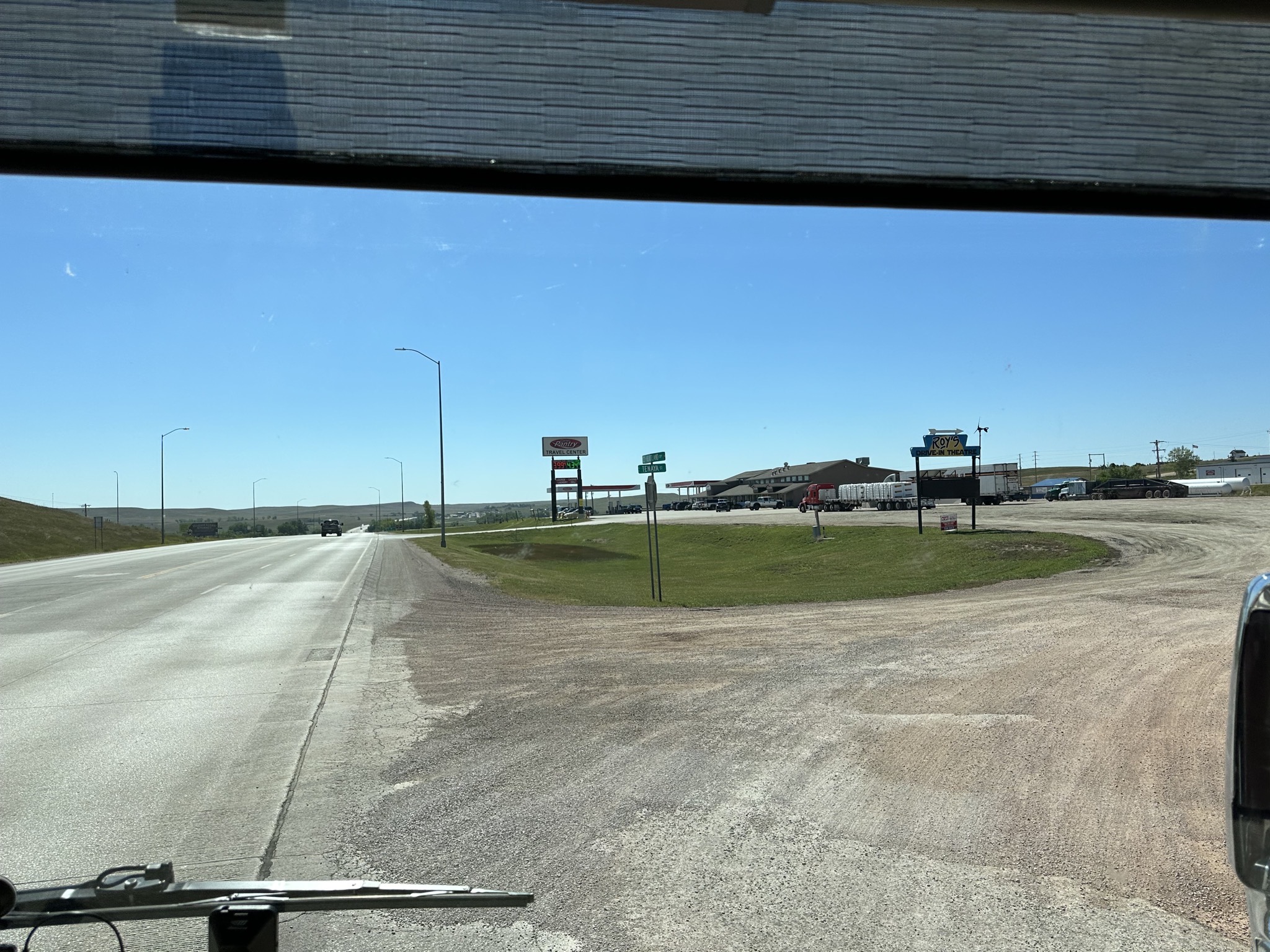 Travel center lunch stop