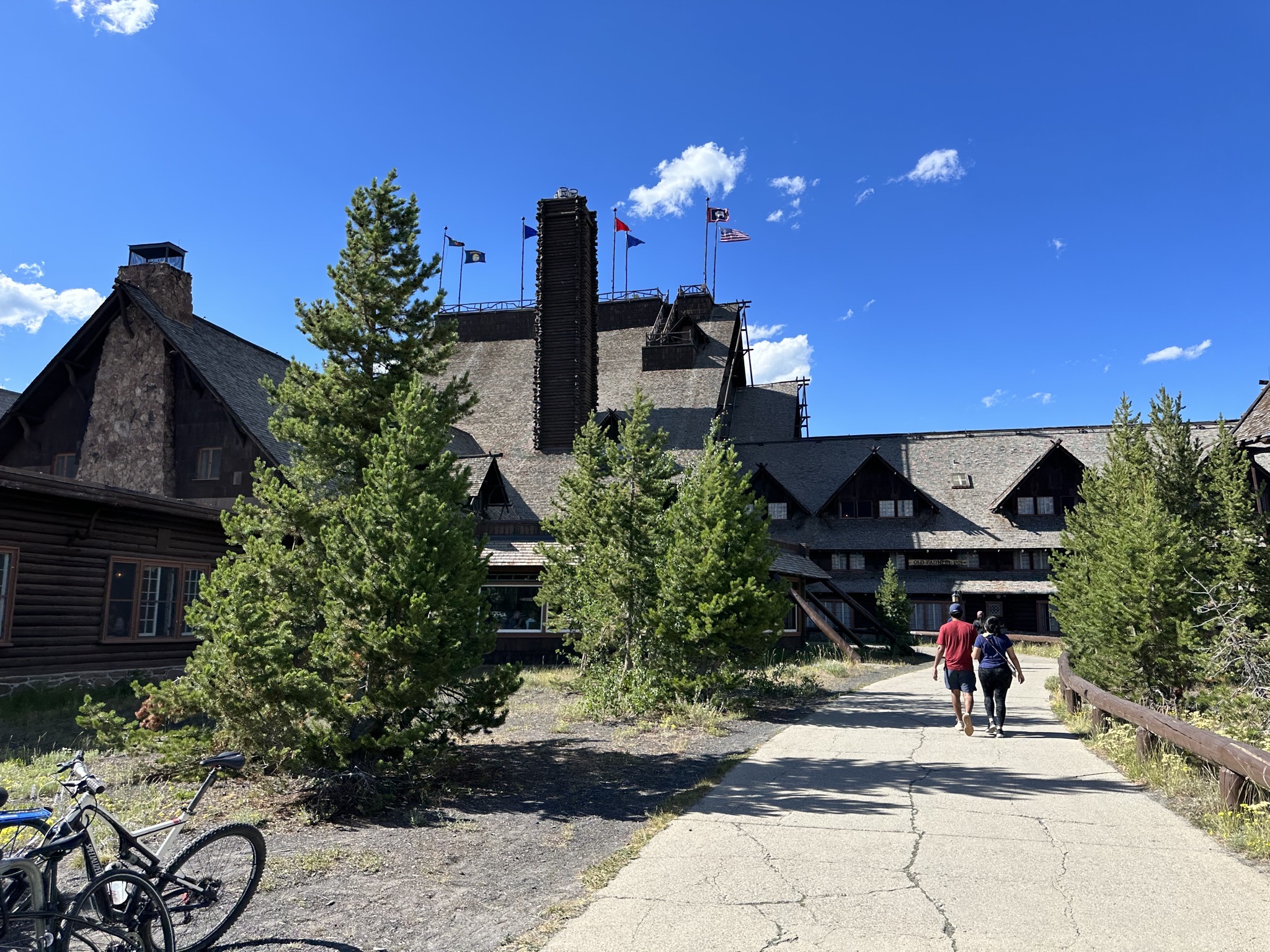 Old Faithful Inn