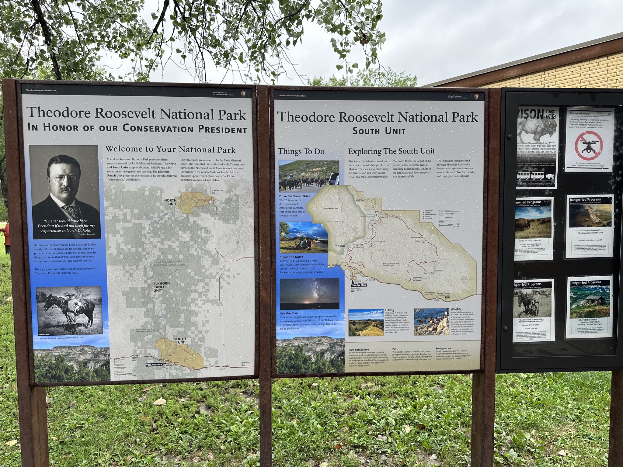 Info signs