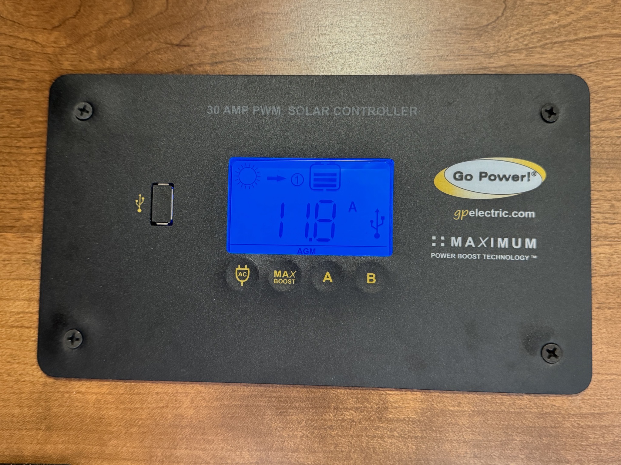 Working solar controller