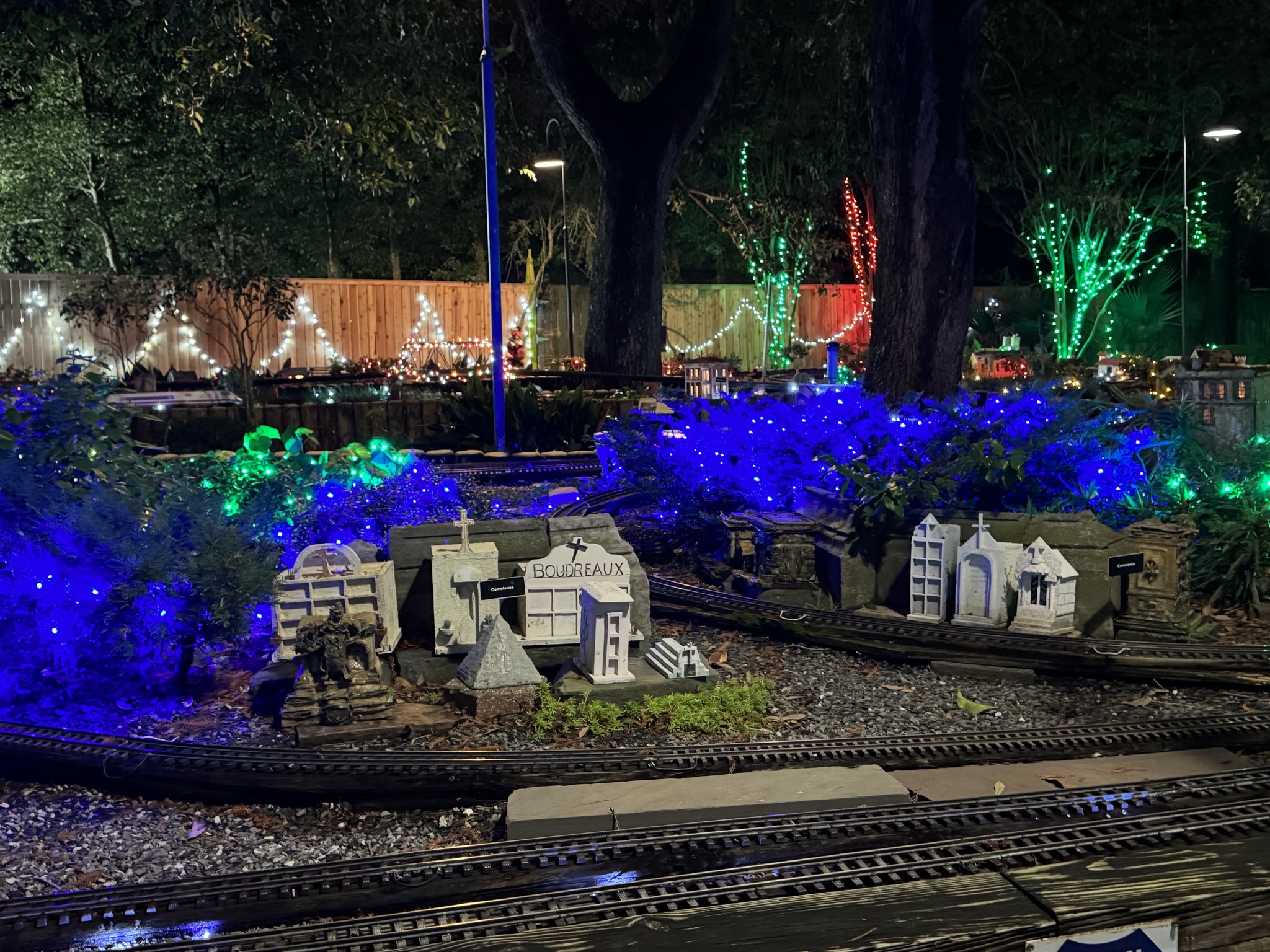 Holiday lights