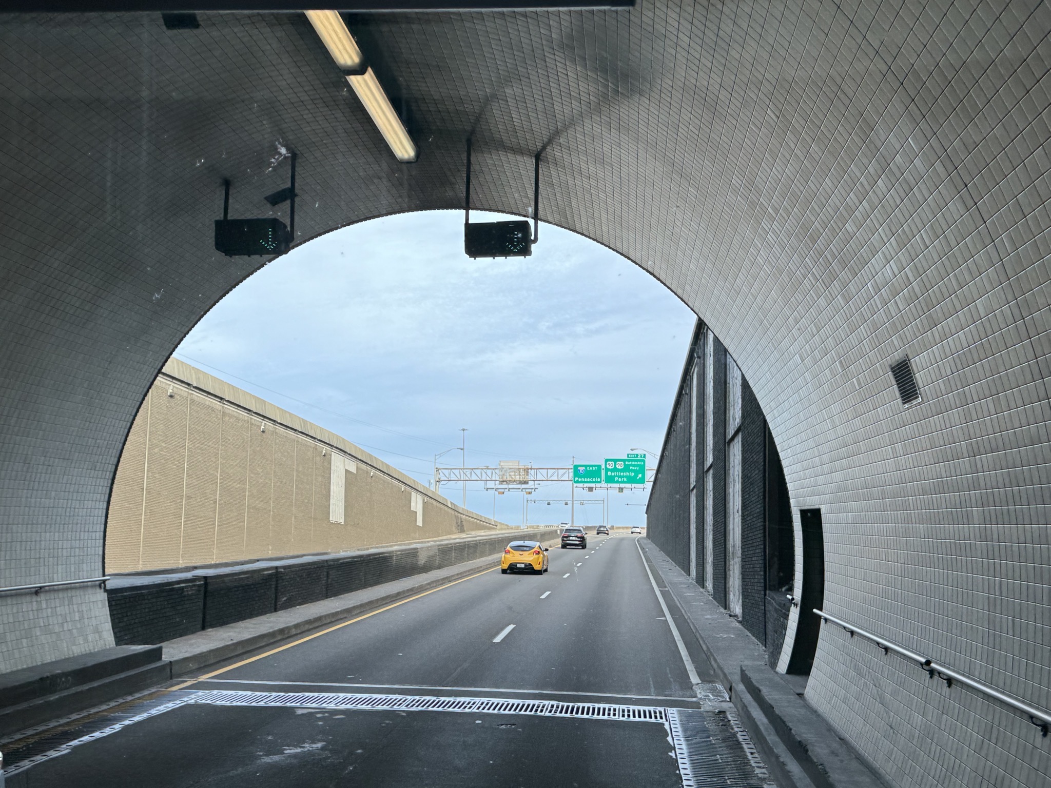 Tunnel