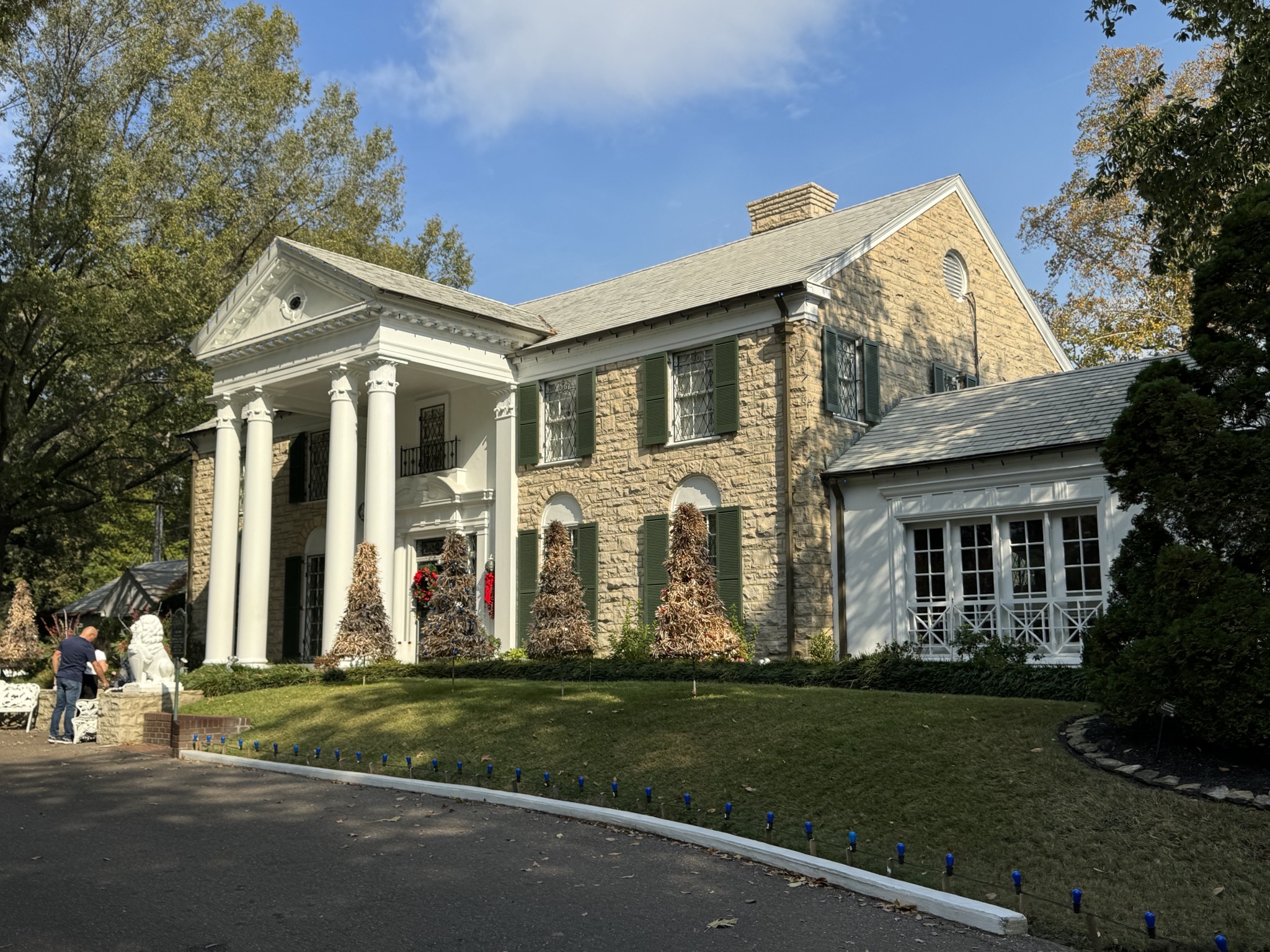 Graceland mansion