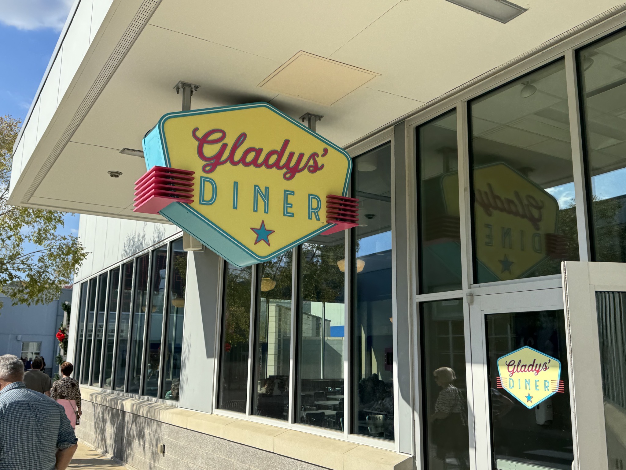 Glady's Diner