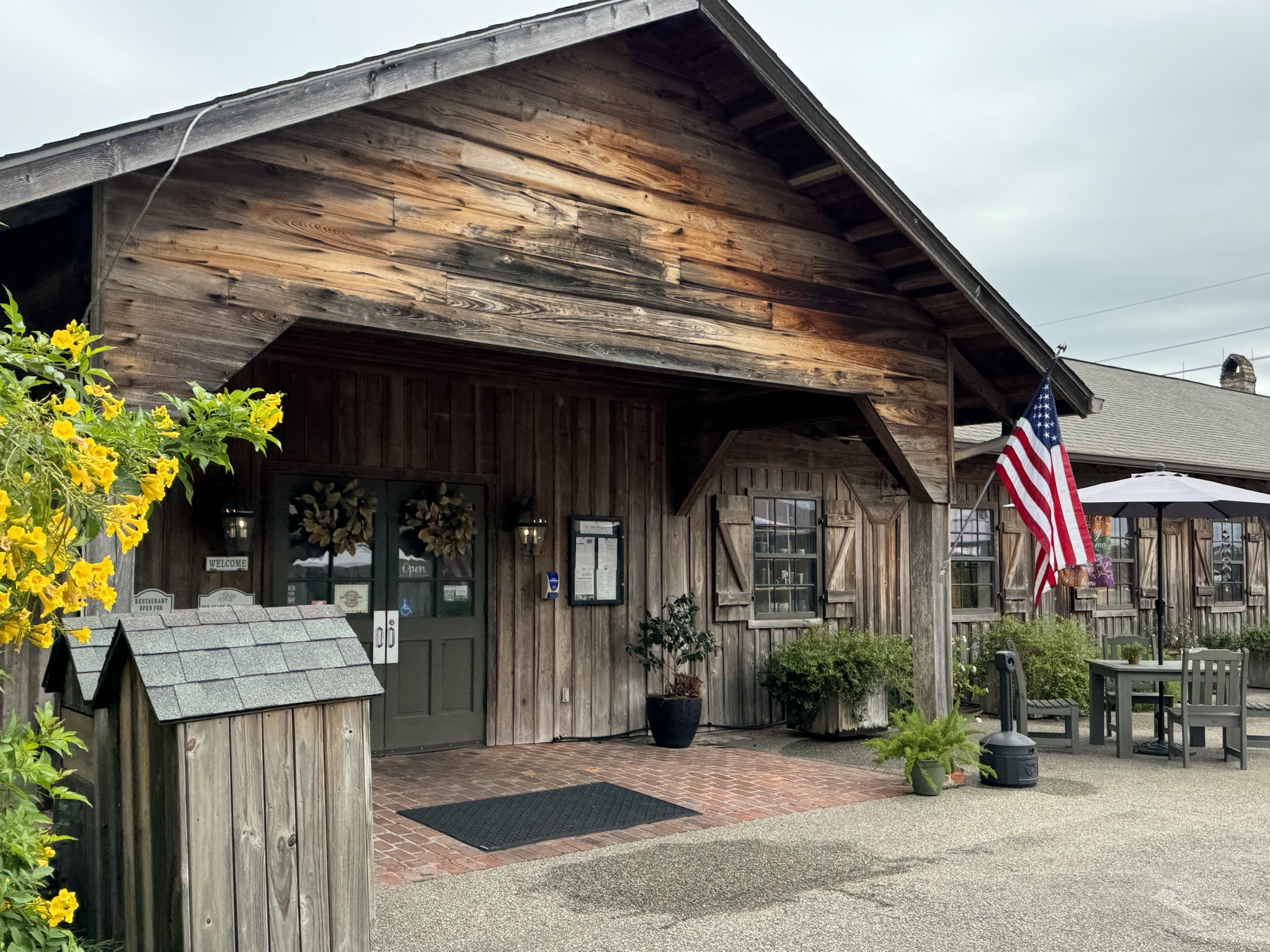 Restaurant and gift store