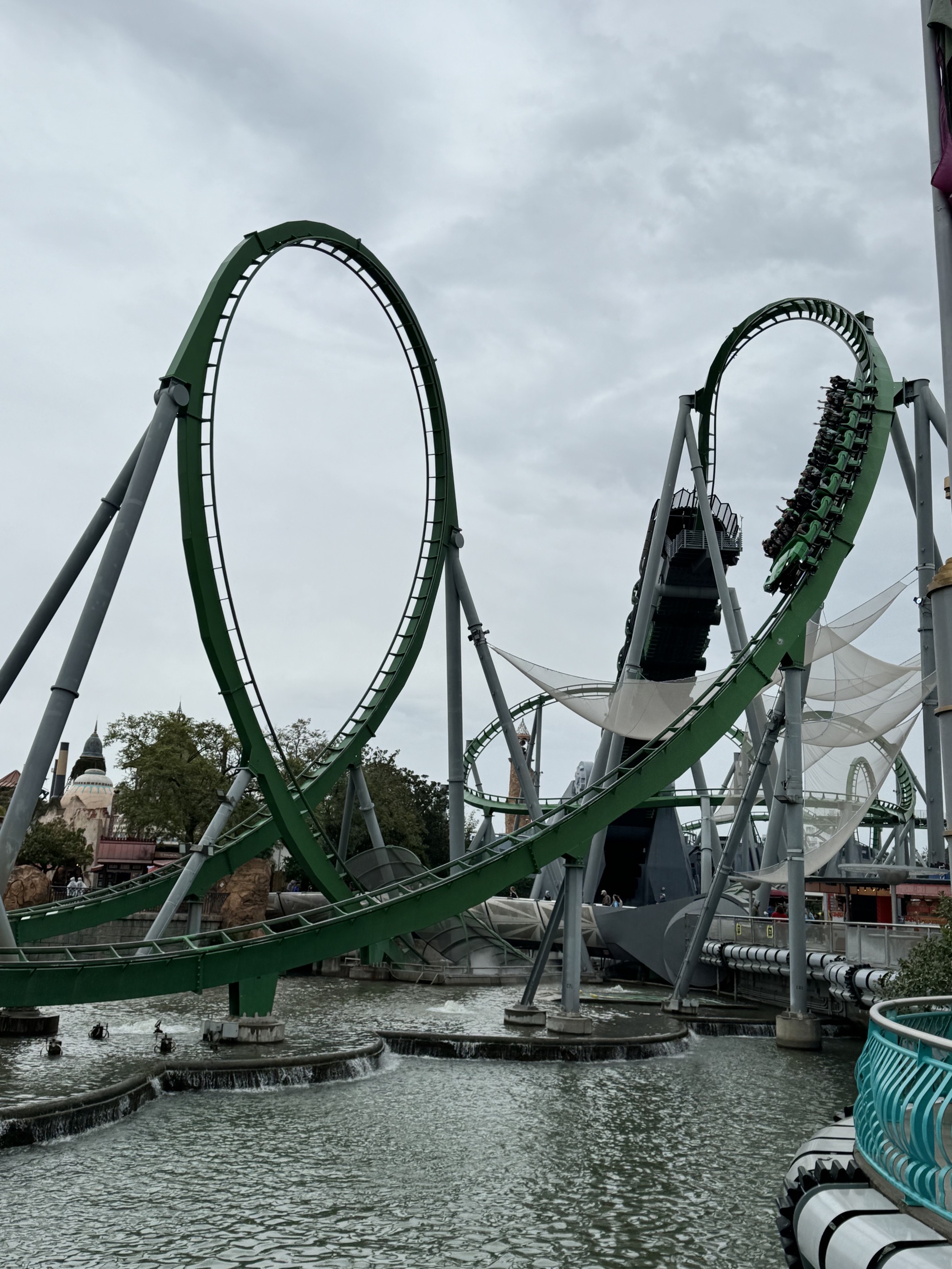 Hulk roller coaster