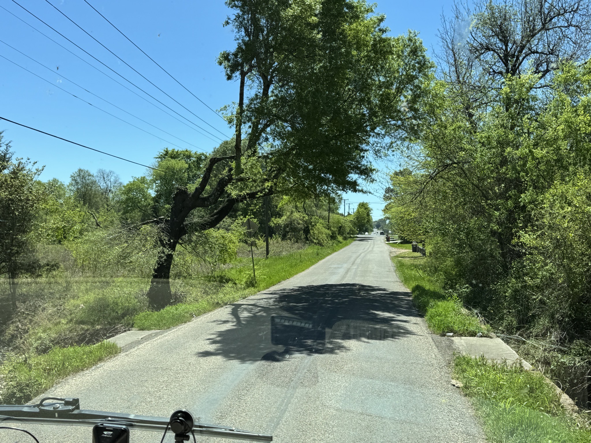 Narrow road