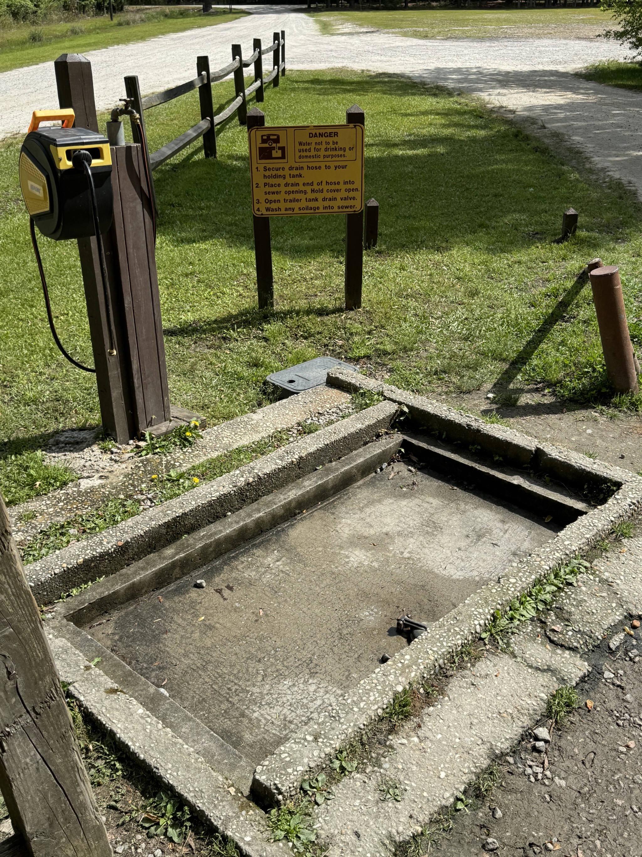 Dump station