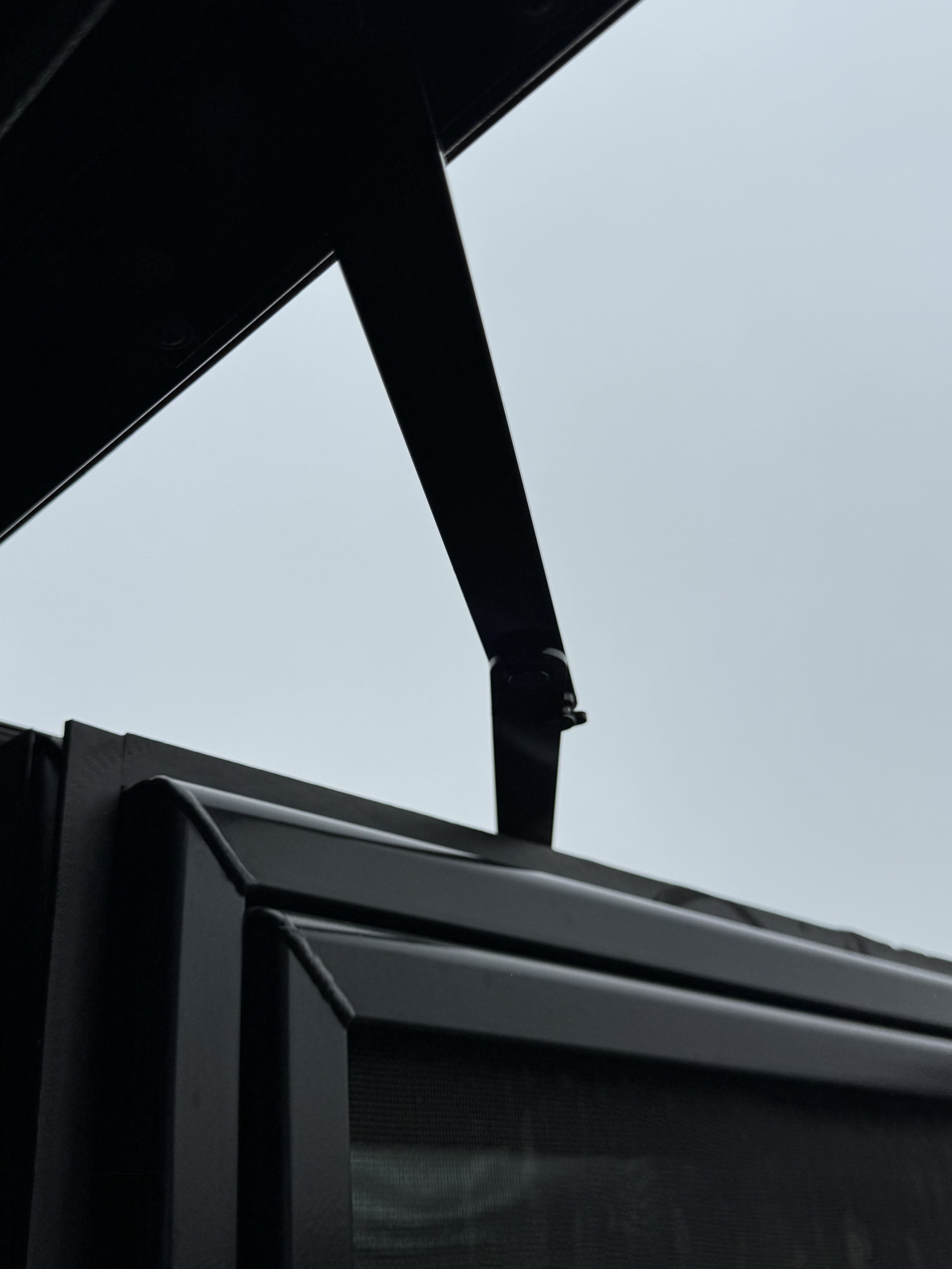 Door arm